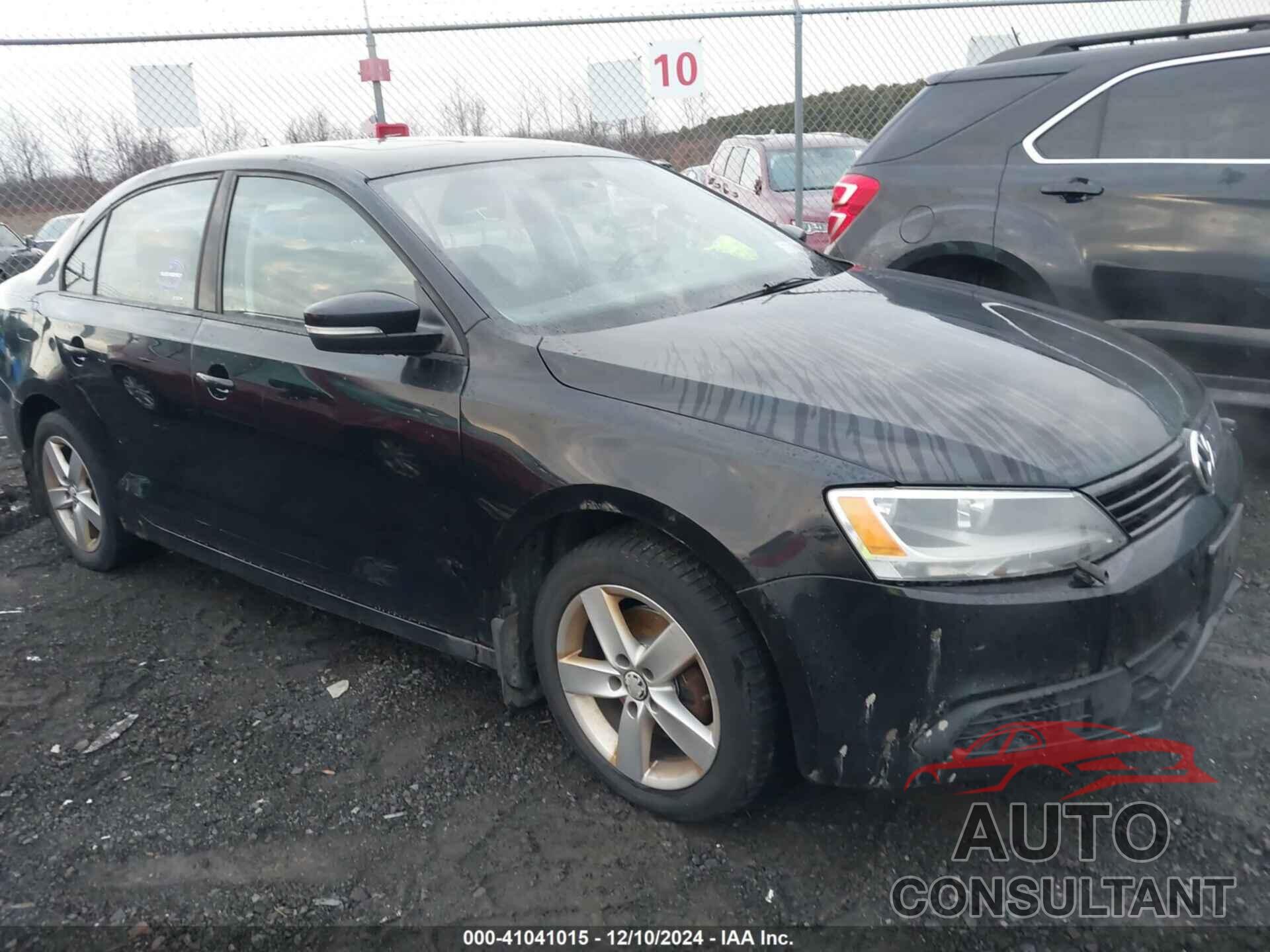 VOLKSWAGEN JETTA 2011 - 3VW3L7AJ8BM099619