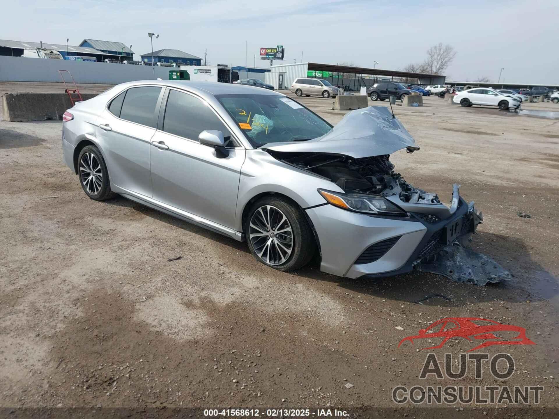 TOYOTA CAMRY 2020 - 4T1G11AK2LU500834