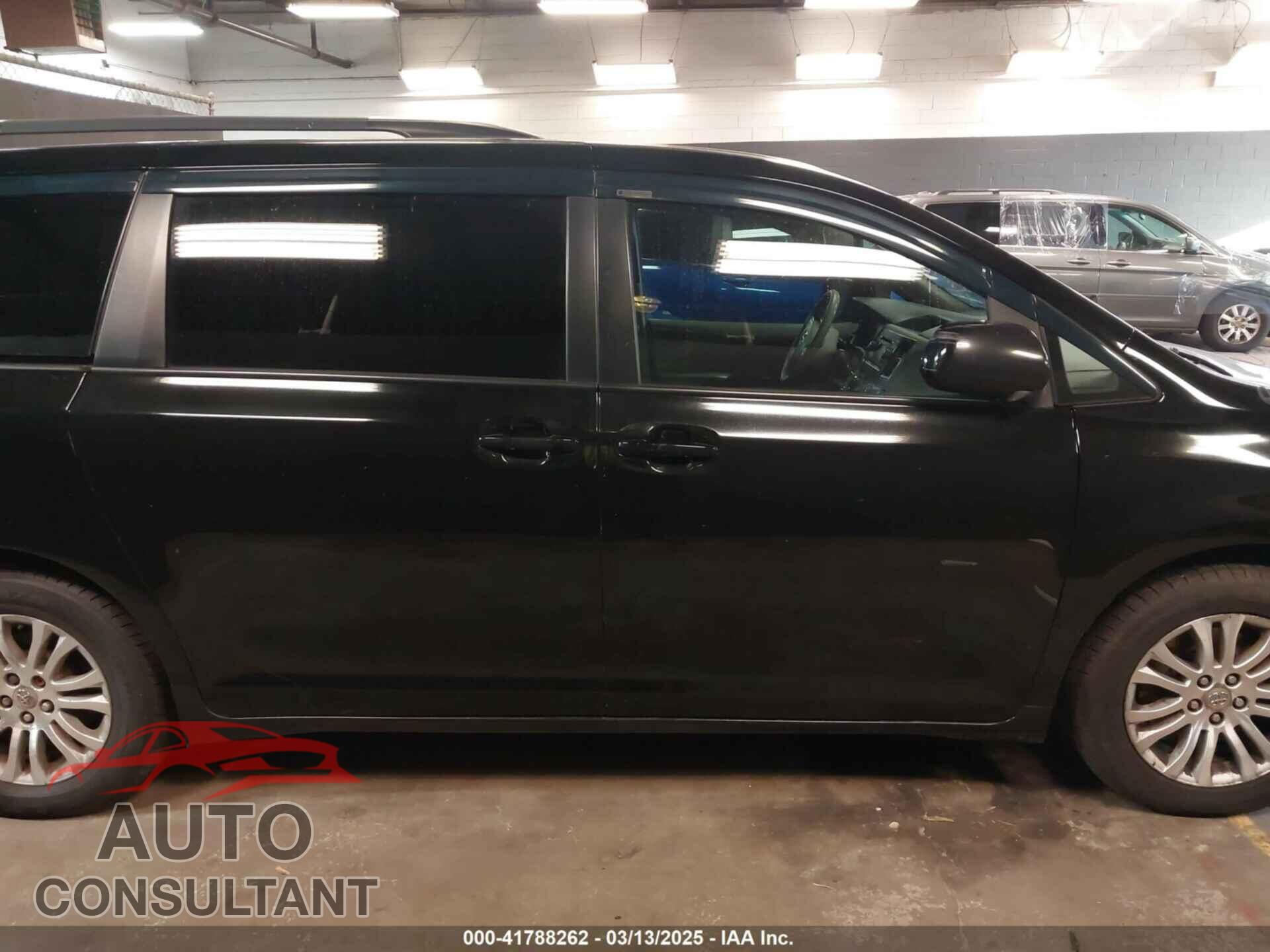 TOYOTA SIENNA 2012 - 5TDYK3DCXCS208178