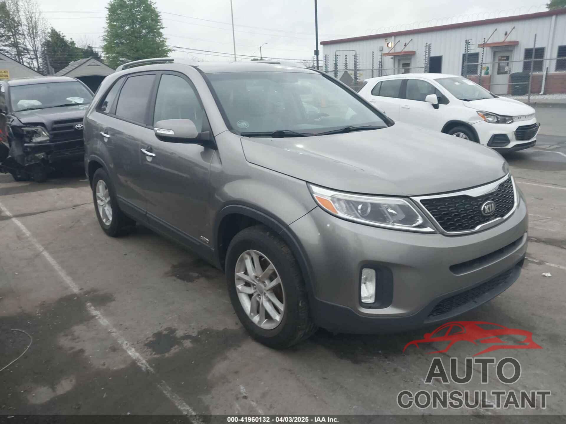 KIA SORENTO 2015 - 5XYKTCA69FG572045