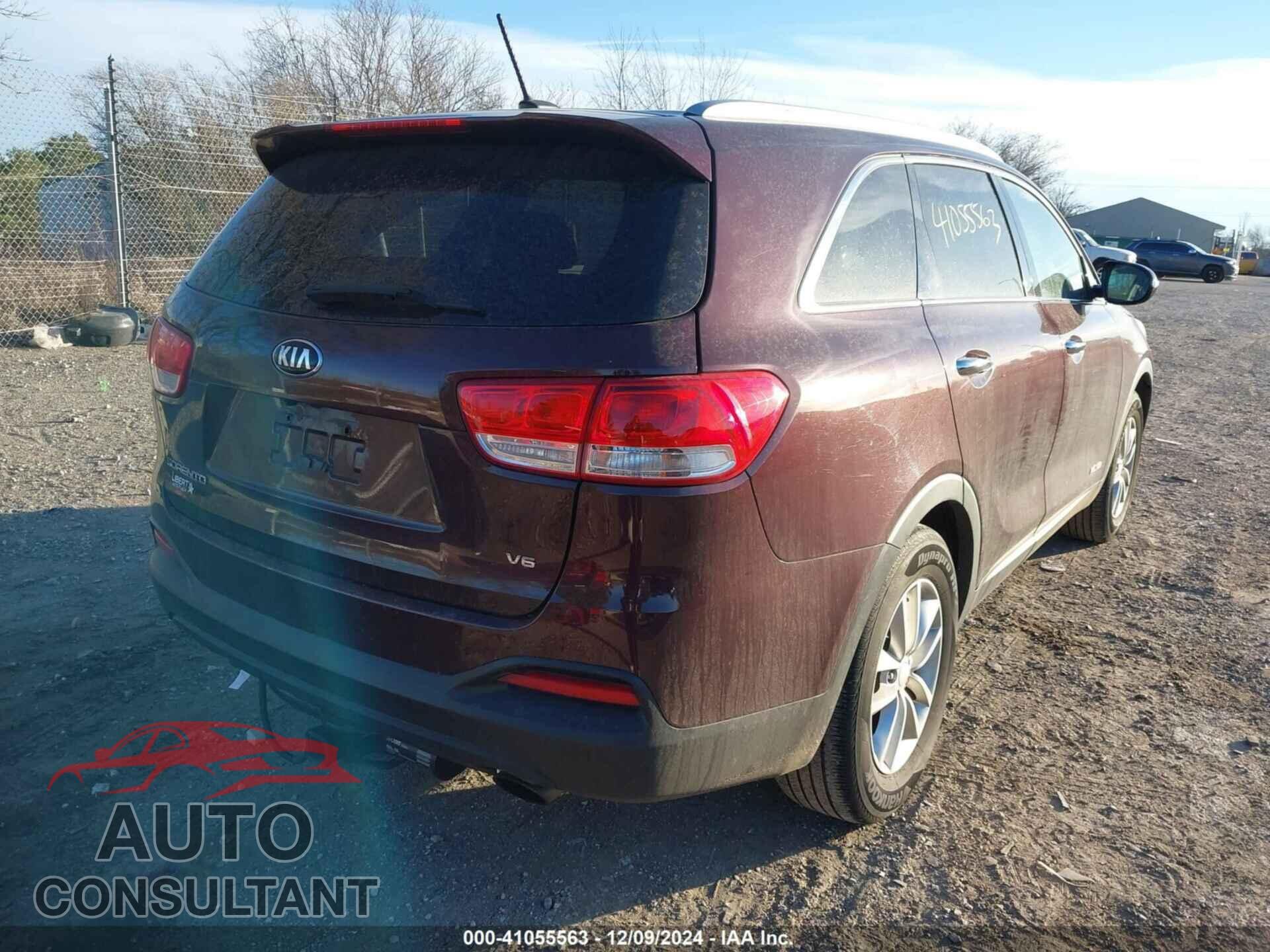 KIA SORENTO 2017 - 5XYPGDA52HG324164