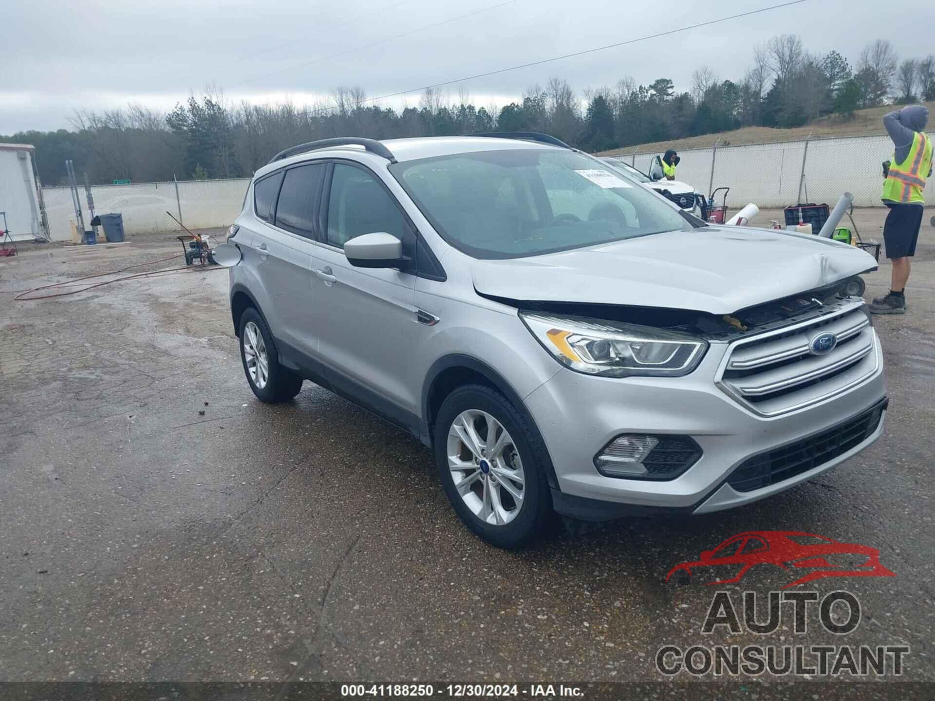 FORD ESCAPE 2018 - 1FMCU0HD9JUB04484