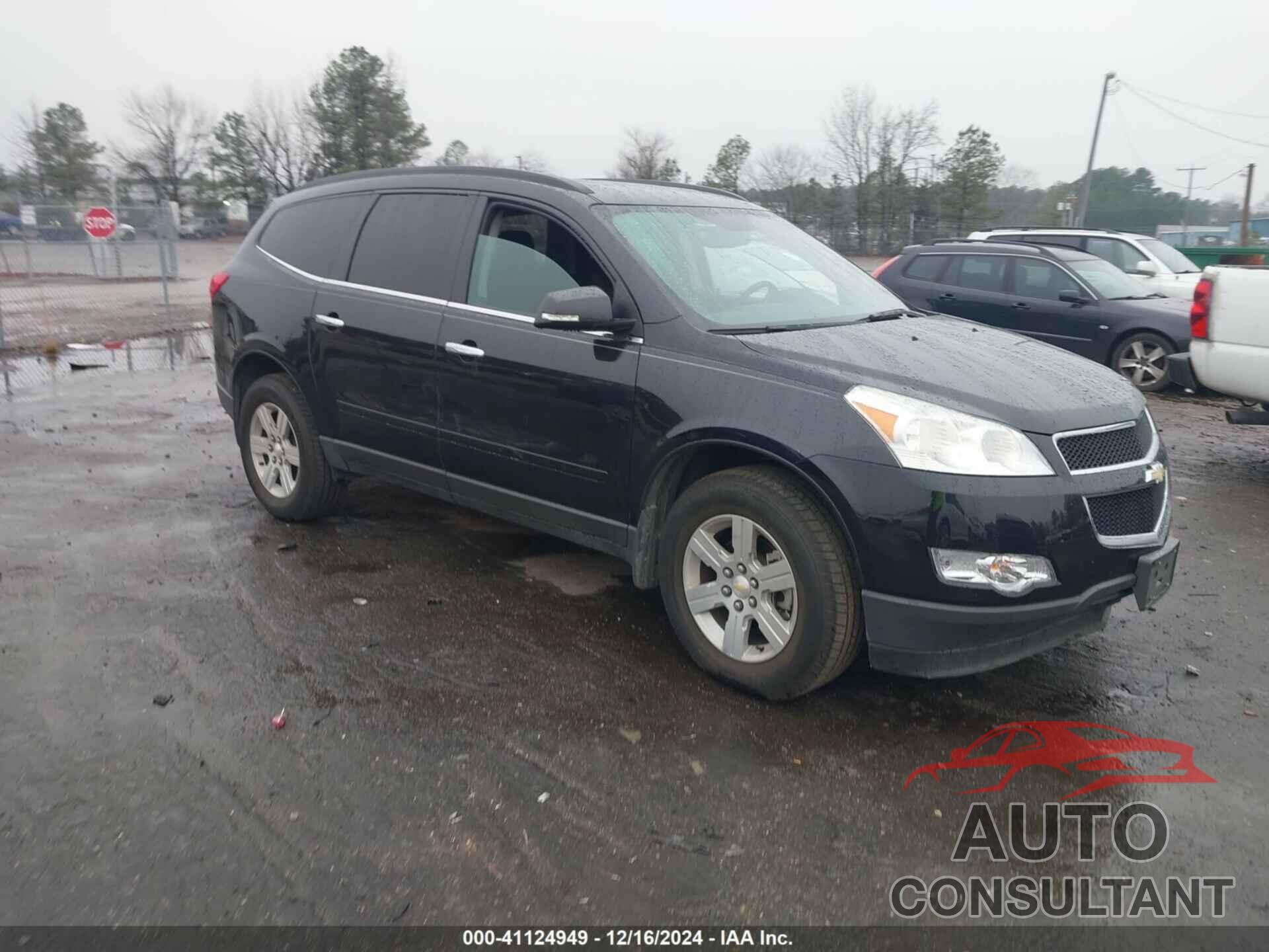 CHEVROLET TRAVERSE 2011 - 1GNKRGED8BJ184305