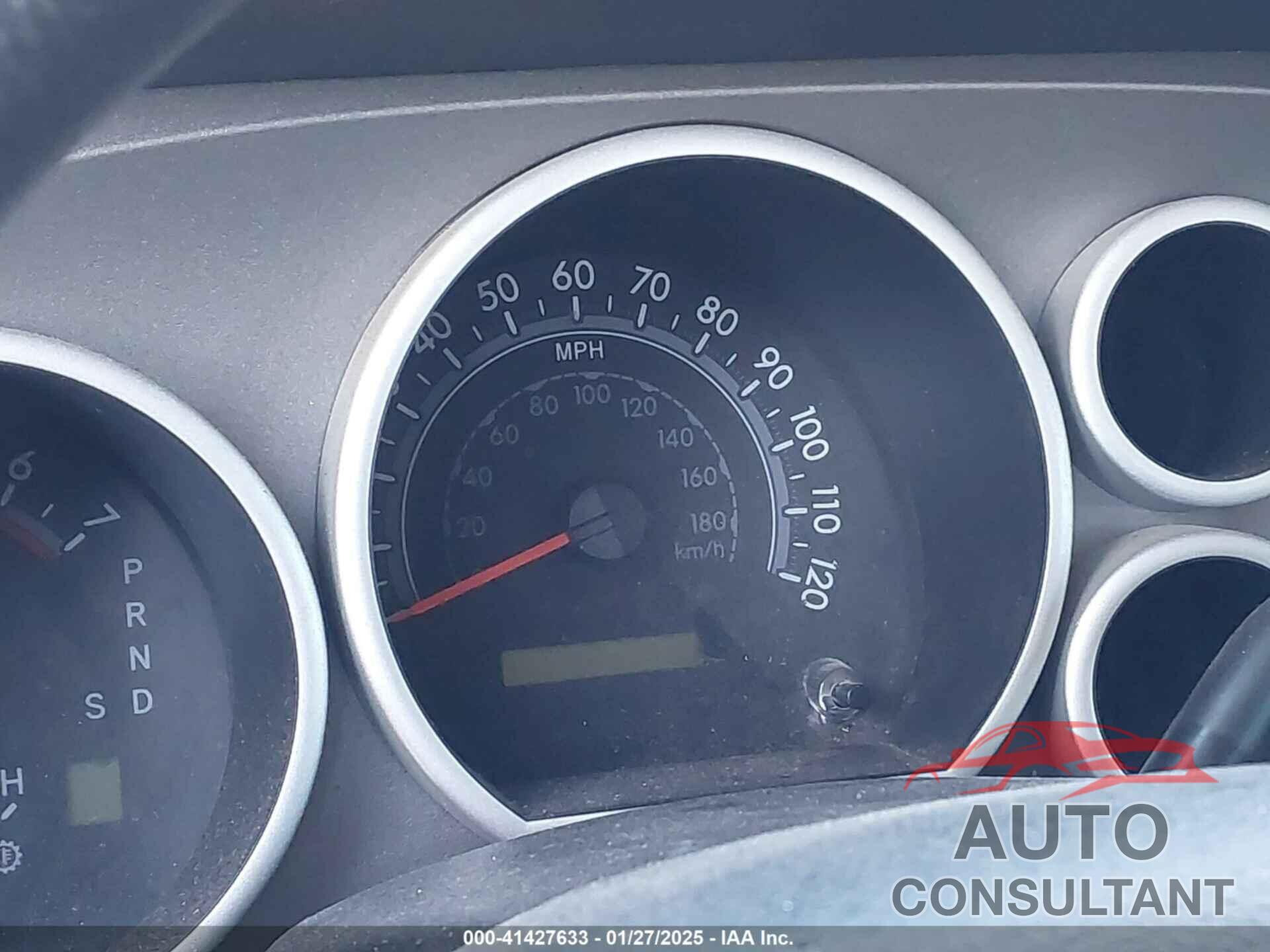 TOYOTA TUNDRA 2010 - 5TFUY5F10AX118484