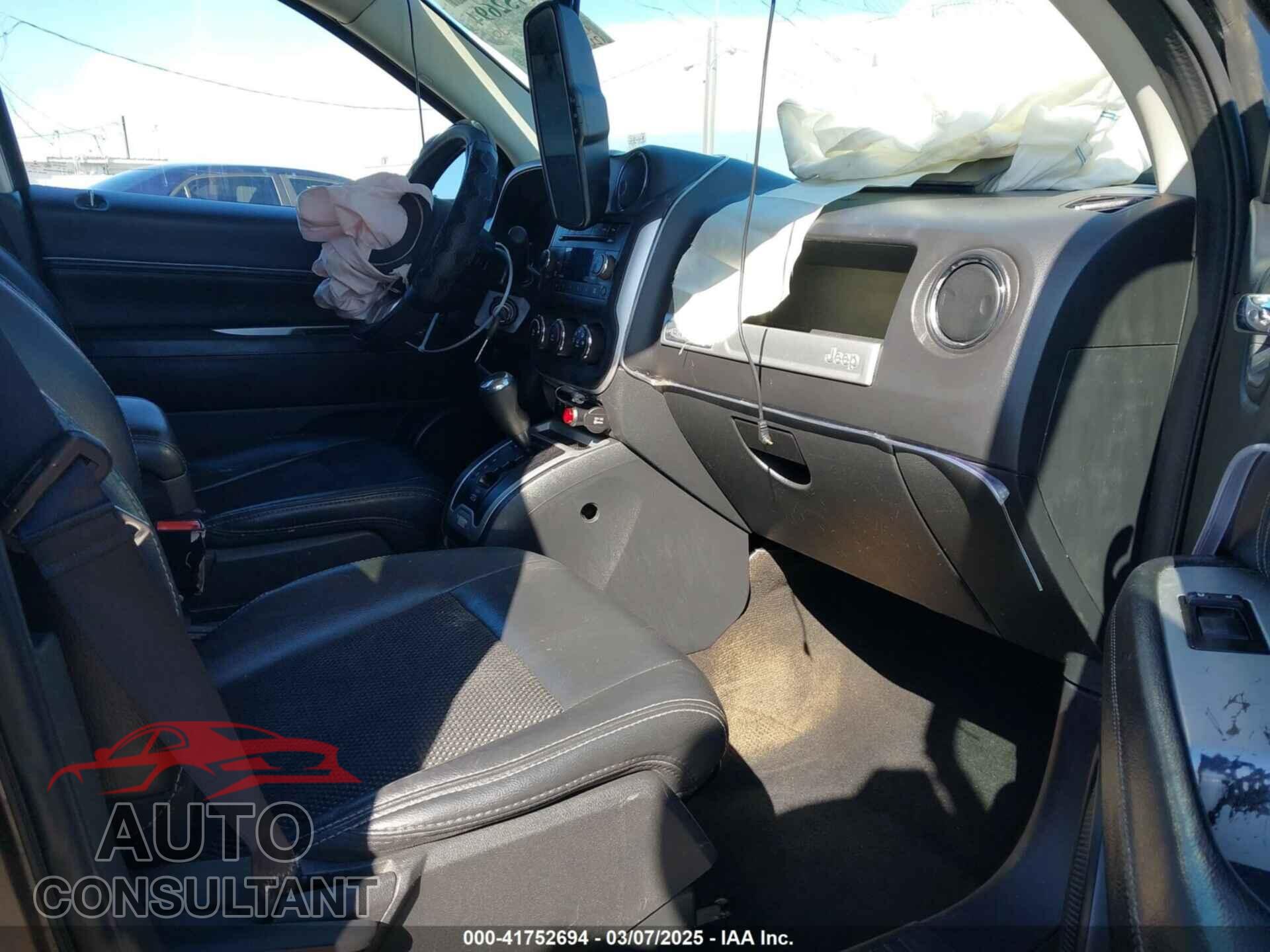 JEEP COMPASS 2016 - 1C4NJCEB2GD628384