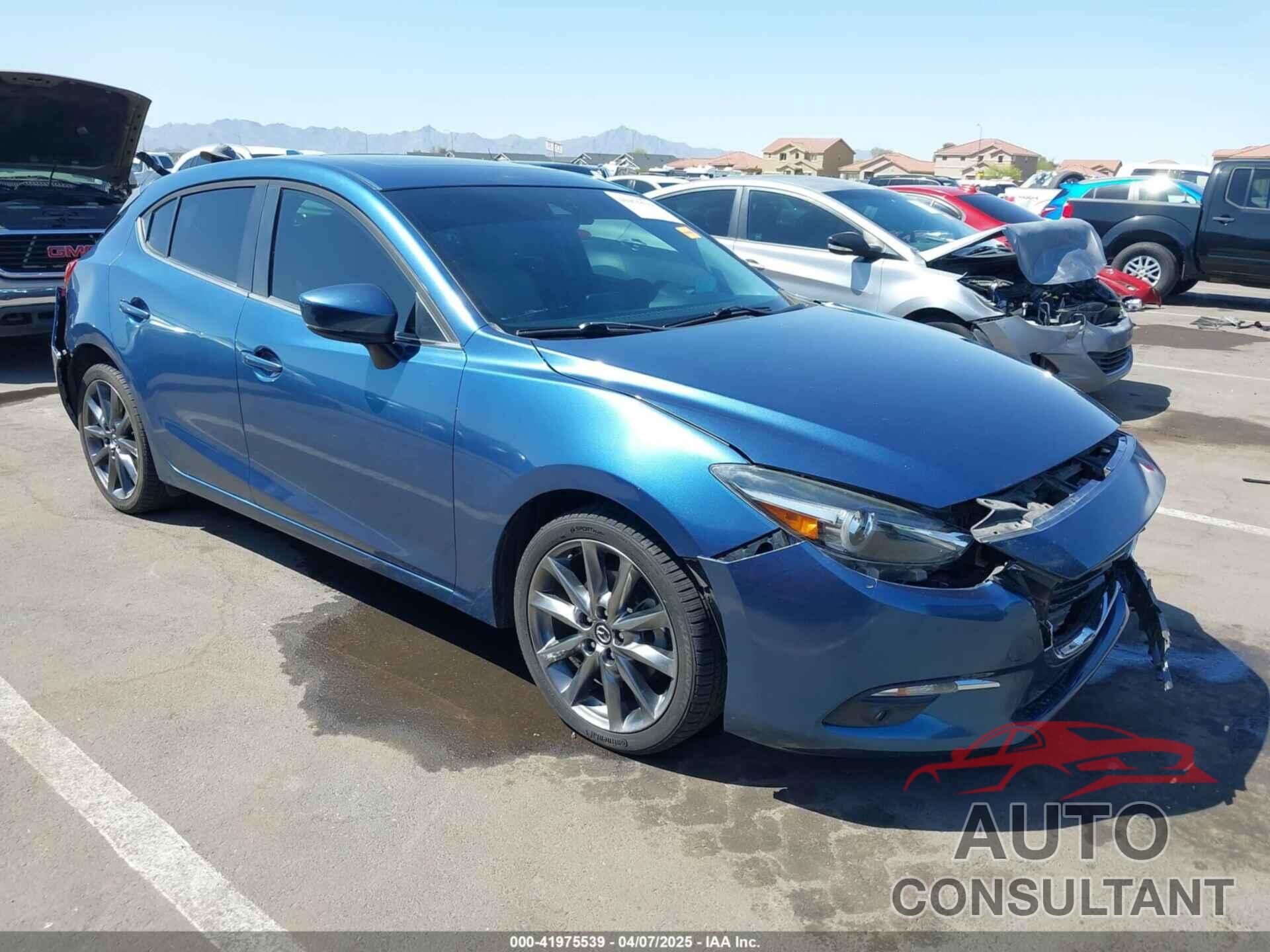 MAZDA MAZDA3 2018 - 3MZBN1M31JM201468