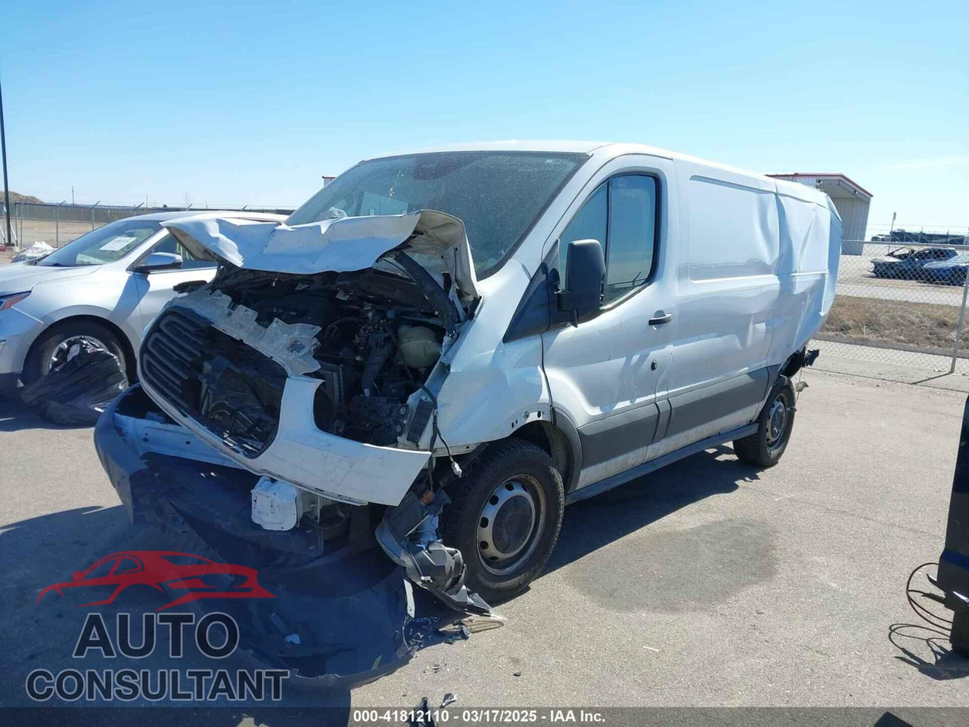 FORD TRANSIT-150 2018 - 1FTYE1YM3JKB34752