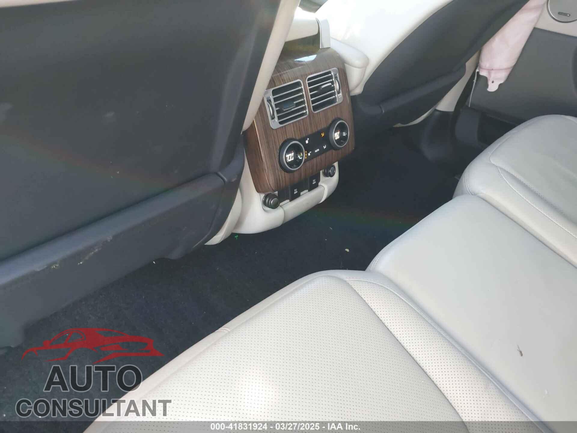 LAND ROVER RANGE ROVER 2019 - SALGS2SVXKA547702