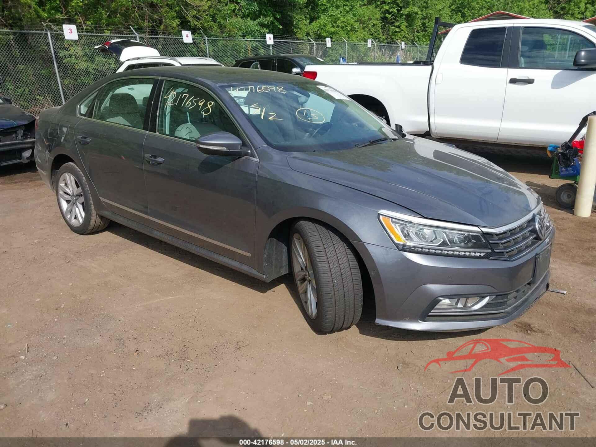 VOLKSWAGEN PASSAT 2017 - 1VWCT7A36HC085388