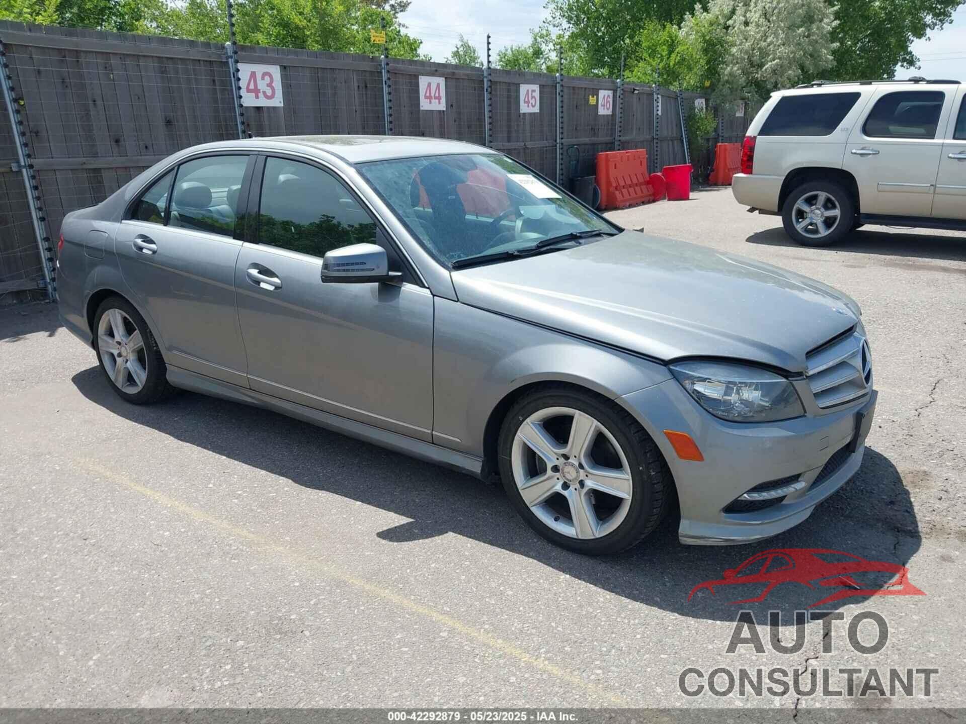 MERCEDES-BENZ C 300 2011 - WDDGF8BB0BR163052