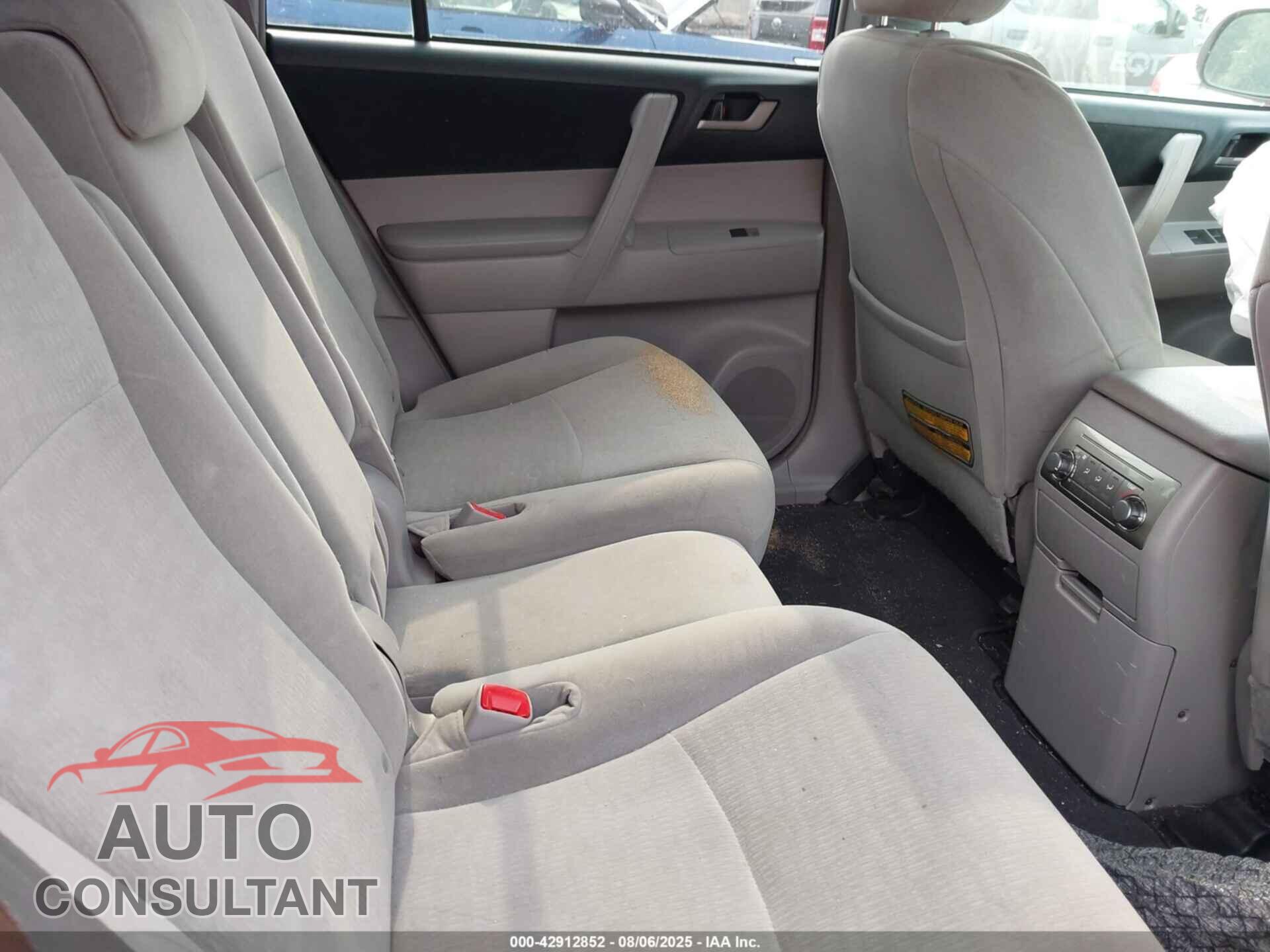 TOYOTA HIGHLANDER 2011 - 5TDBK3EH2BS083577