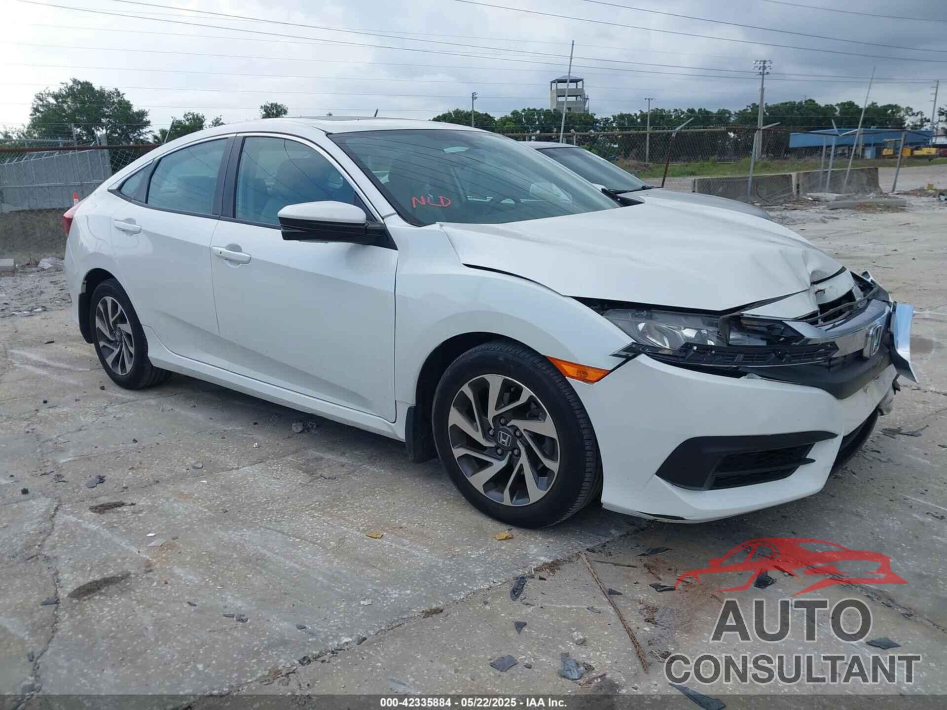 HONDA CIVIC 2018 - 19XFC2F76JE024507