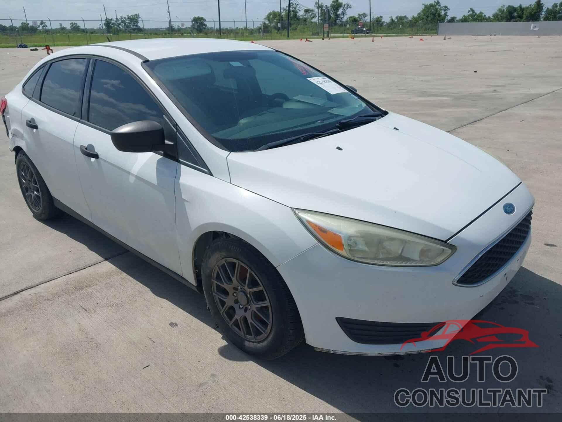 FORD FOCUS 2015 - 1FADP3E22FL356603