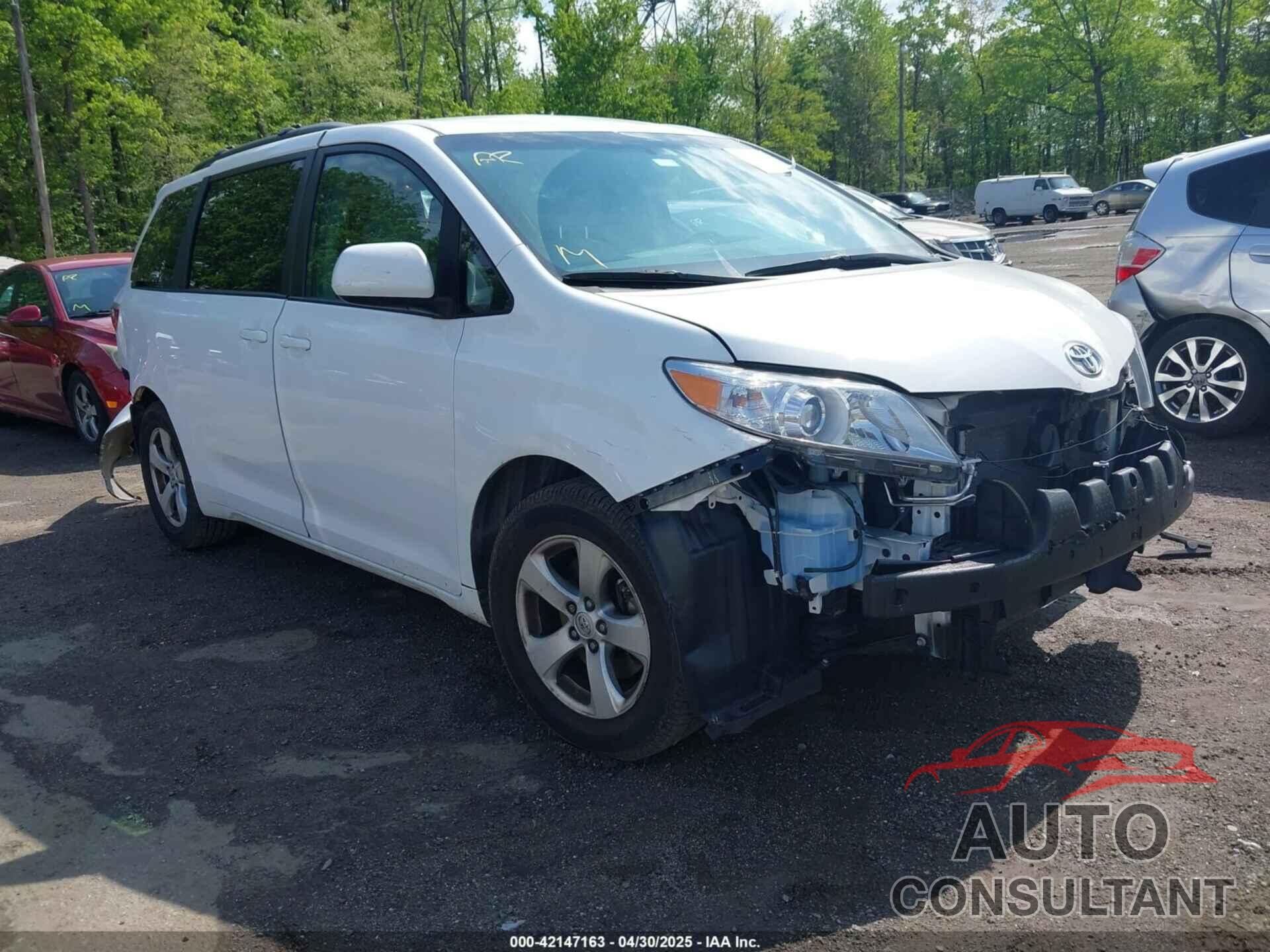 TOYOTA SIENNA 2017 - 5TDKZ3DC7HS896262
