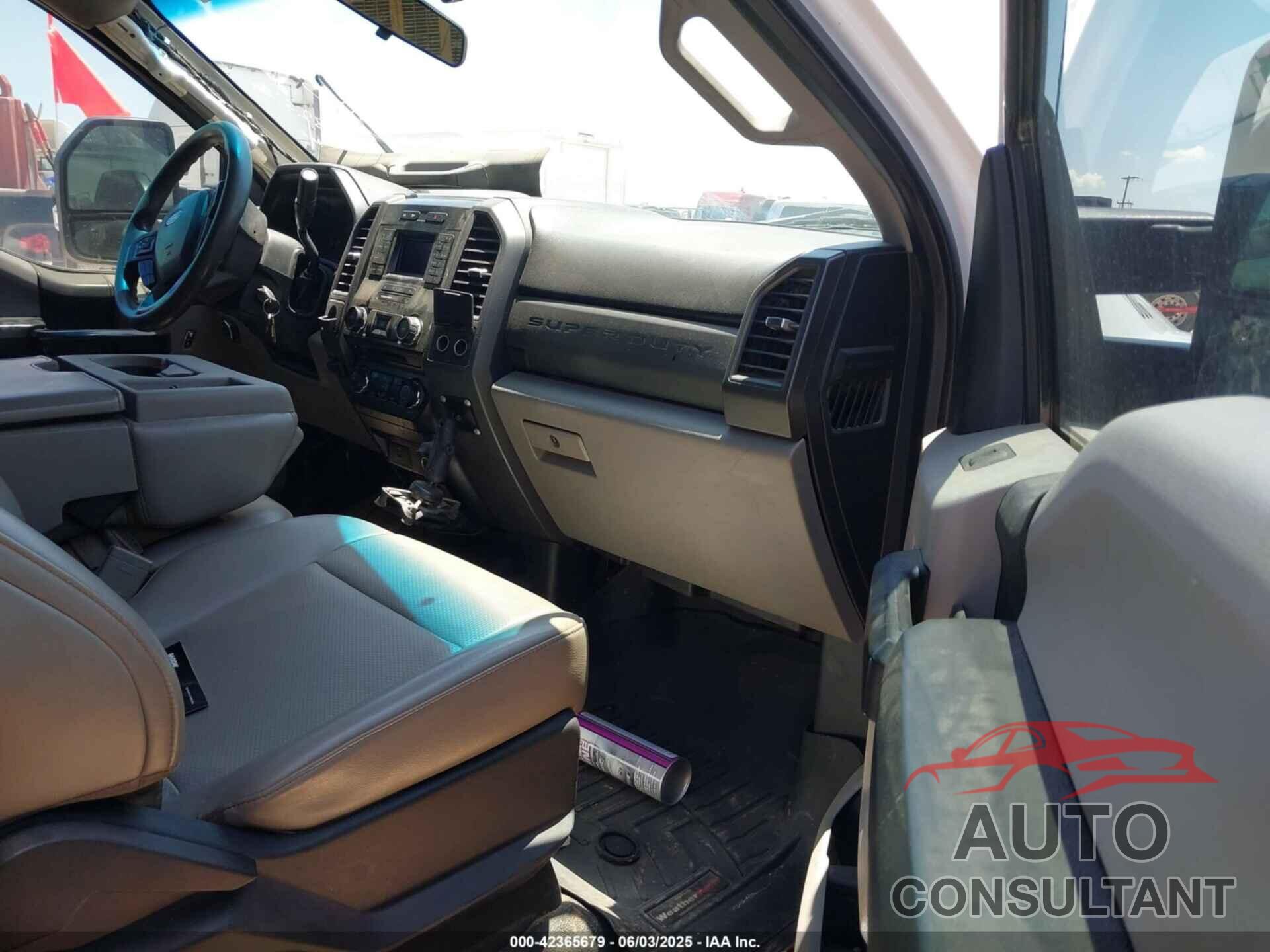 FORD F-350 2018 - 1FT7W3AT3JEC82534