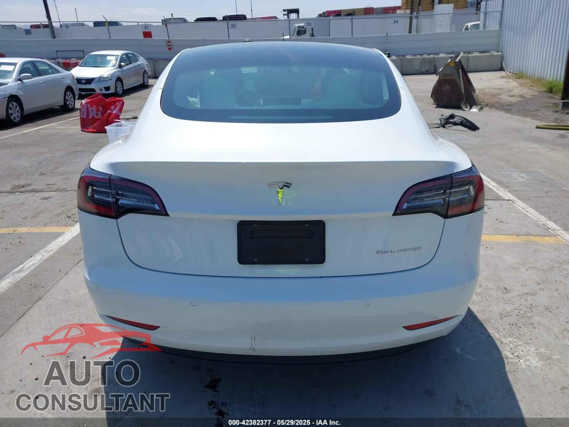TESLA MODEL 3 2021 - 5YJ3E1EB4MF876155