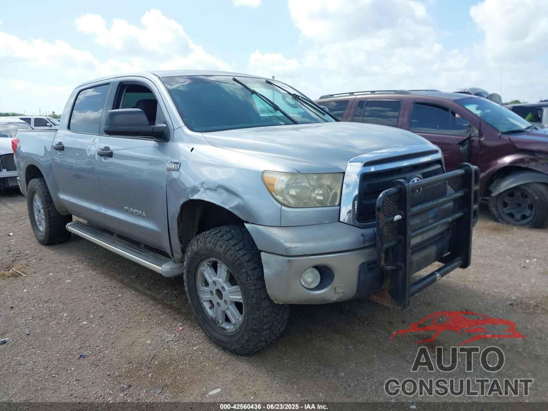 TOYOTA TUNDRA 2010 - 5TFDW5F18AX105391