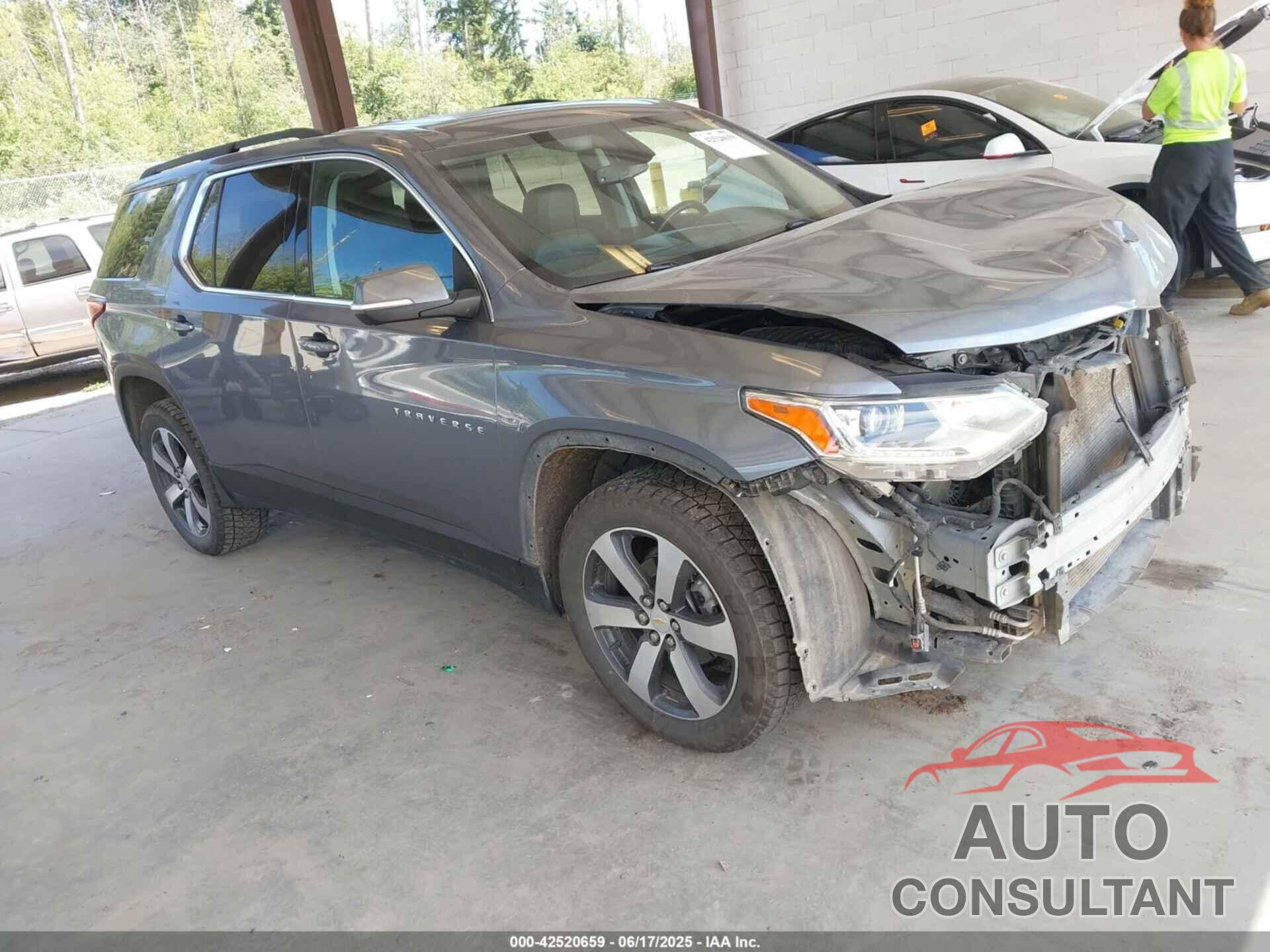 CHEVROLET TRAVERSE 2021 - 1GNEVHKWXMJ220440