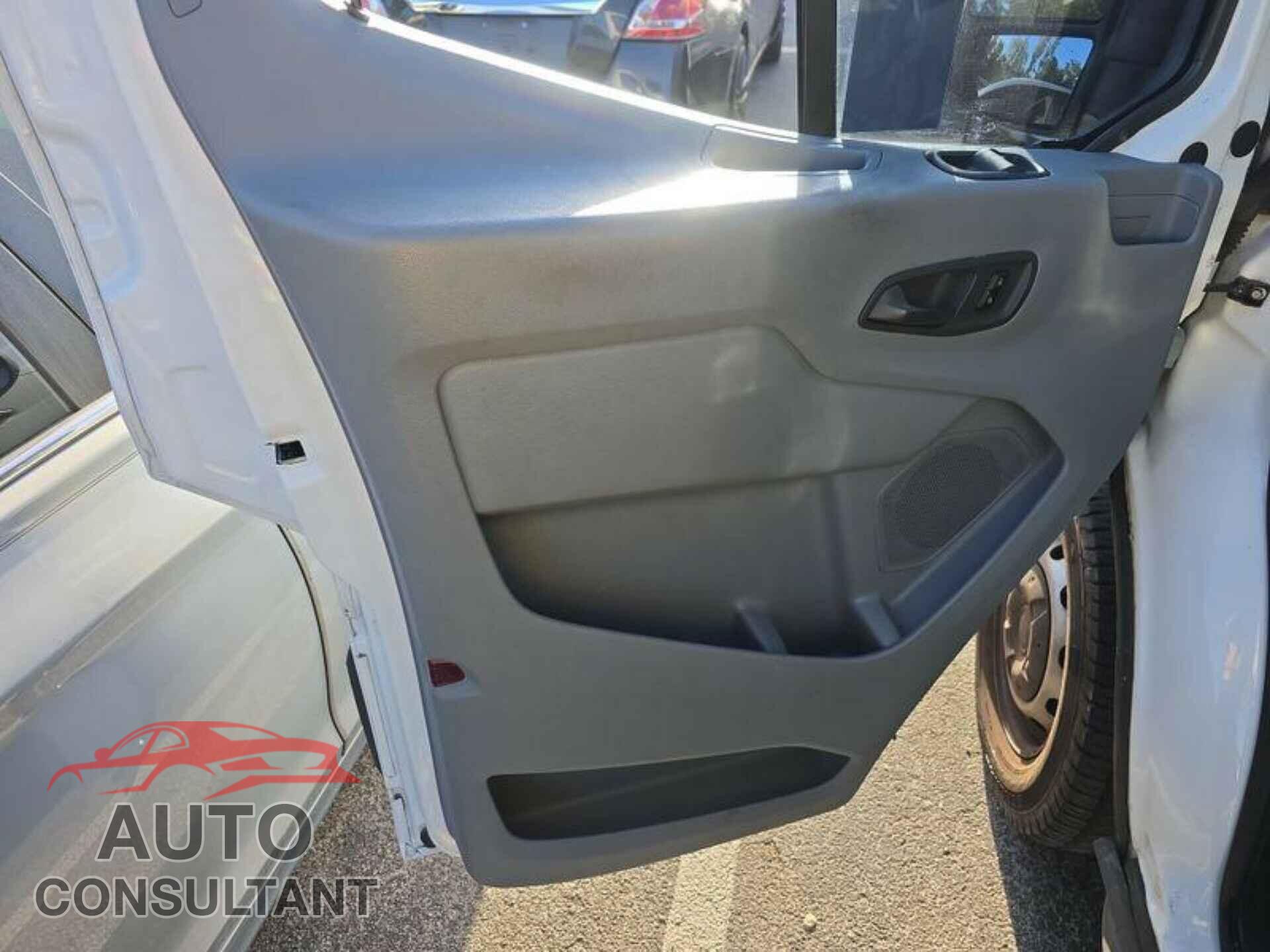 FORD TRANSIT 2015 - 1FTNE2YM2FKA84765