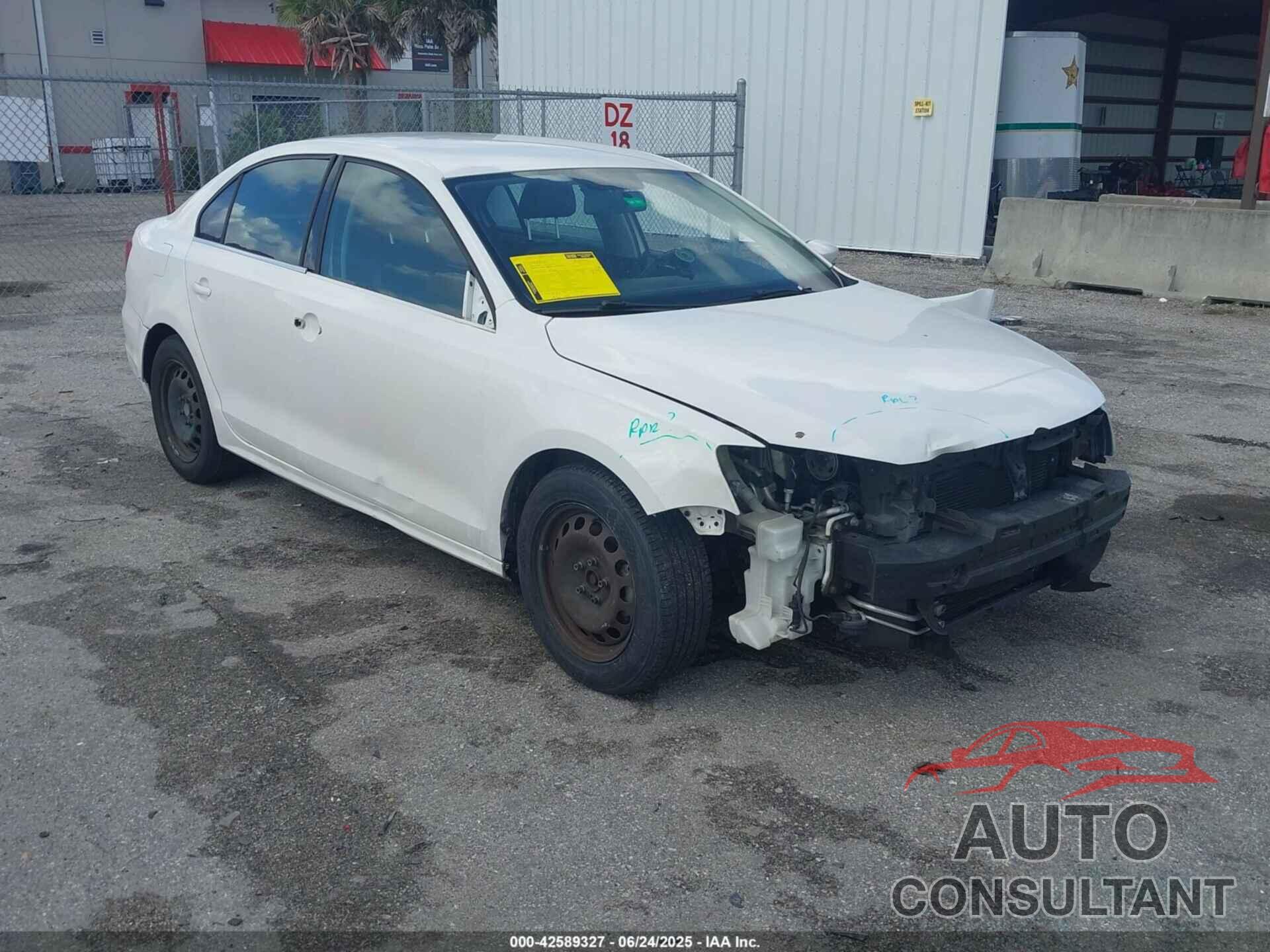 VOLKSWAGEN JETTA 2013 - 3VWDP7AJ2DM407640