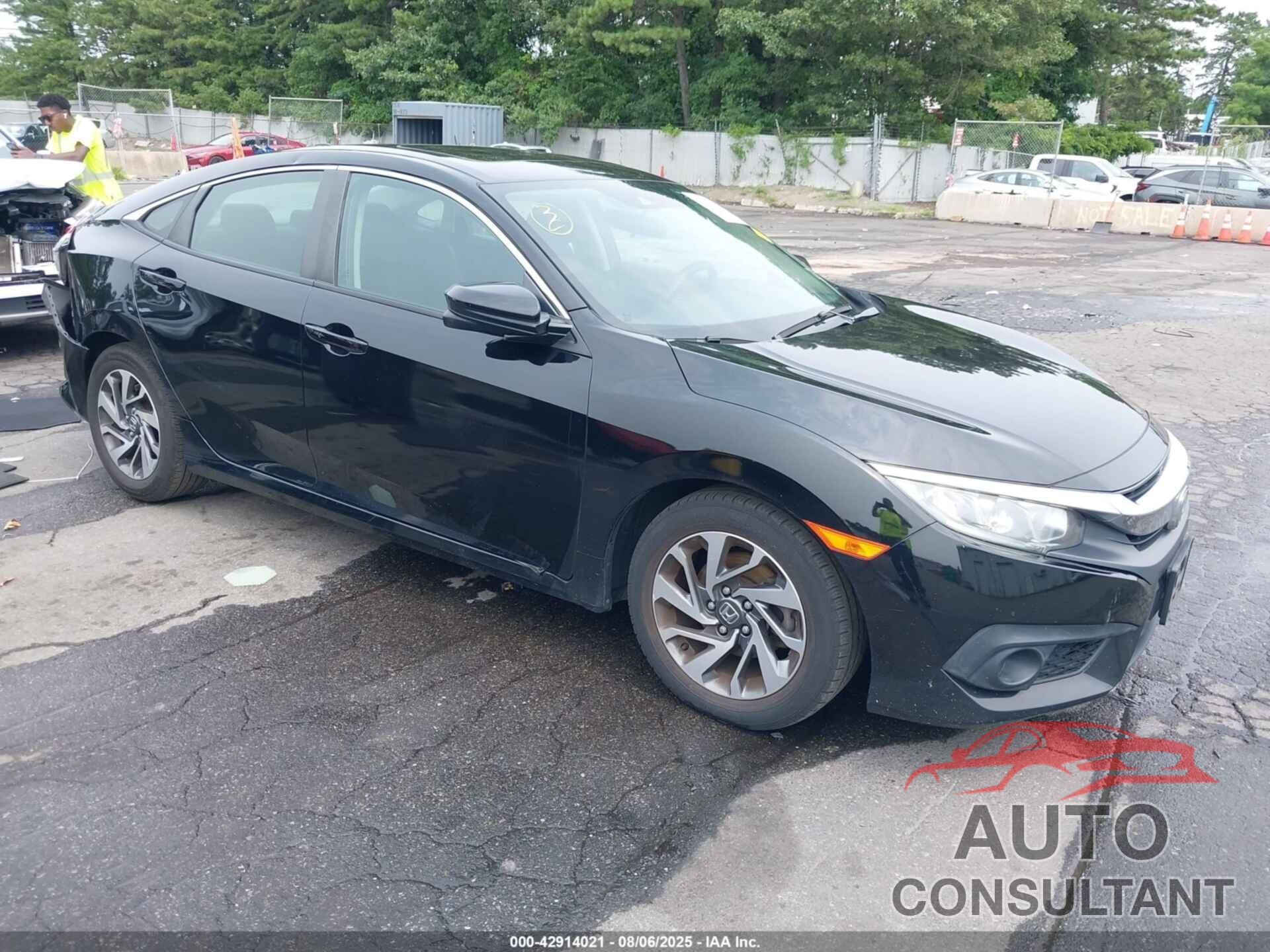 HONDA CIVIC 2018 - 2HGFC2F89JH543906