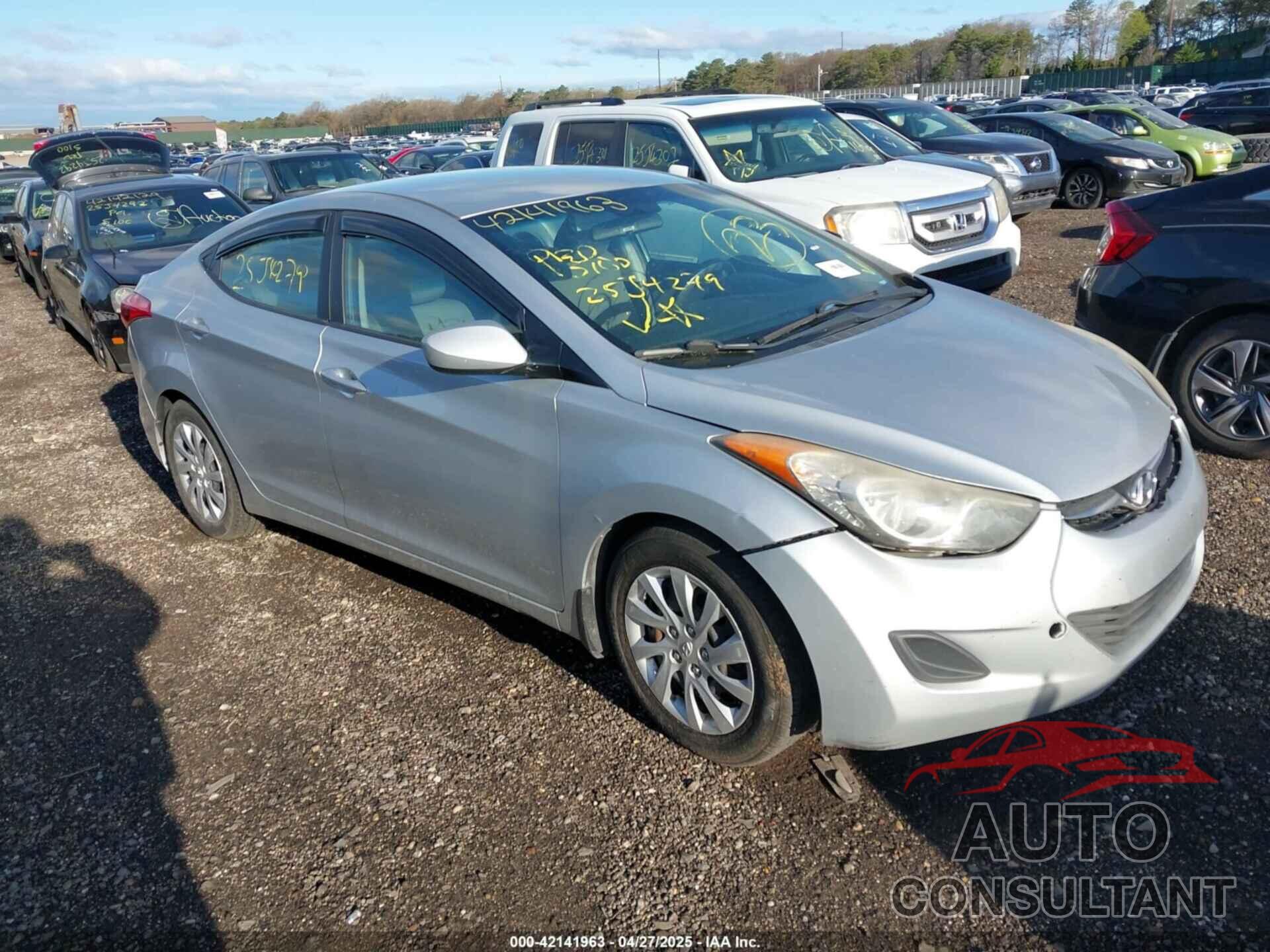 HYUNDAI ELANTRA 2013 - 5NPDH4AE5DH167376