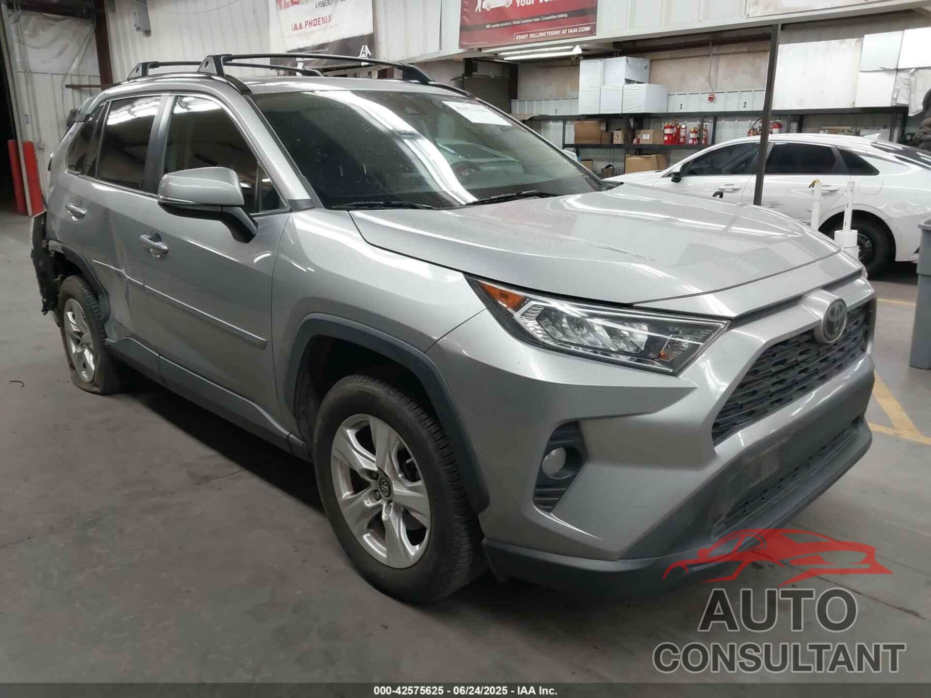 TOYOTA RAV4 2019 - 2T3W1RFV4KW048517