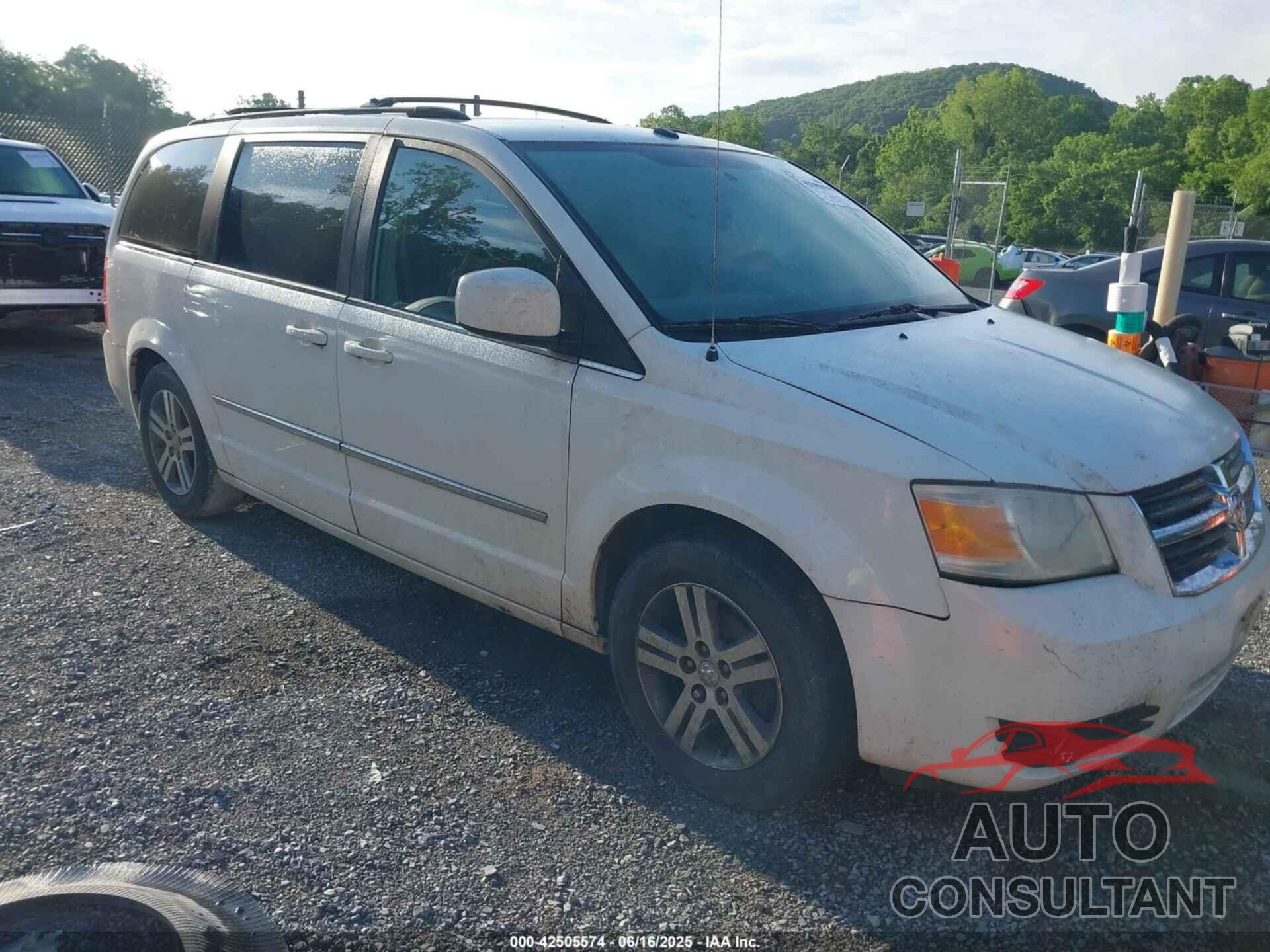 DODGE GRAND CARAVAN 2010 - 2D4RN5DX2AR144639