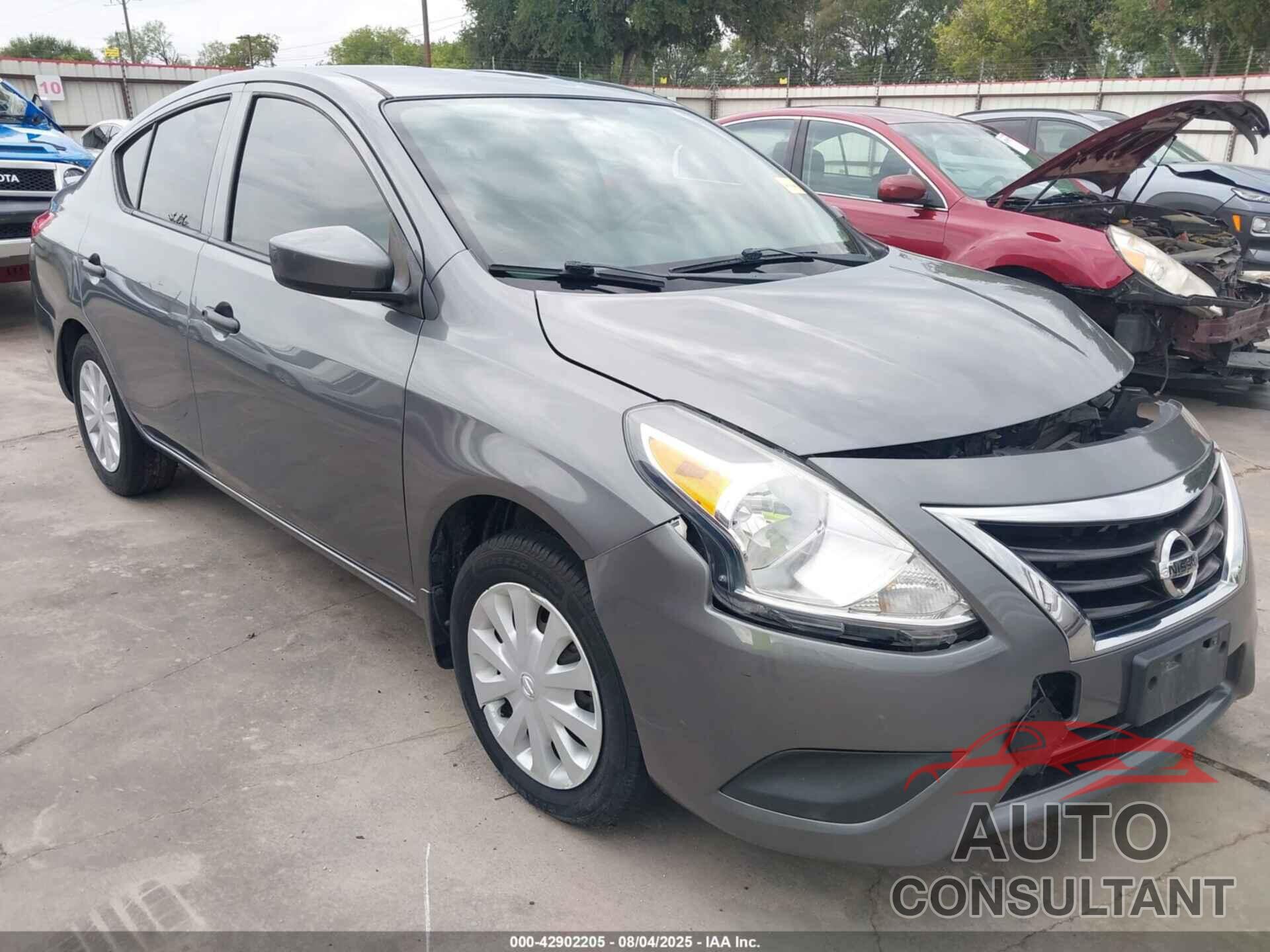 NISSAN VERSA 2018 - 3N1CN7APXJL828714