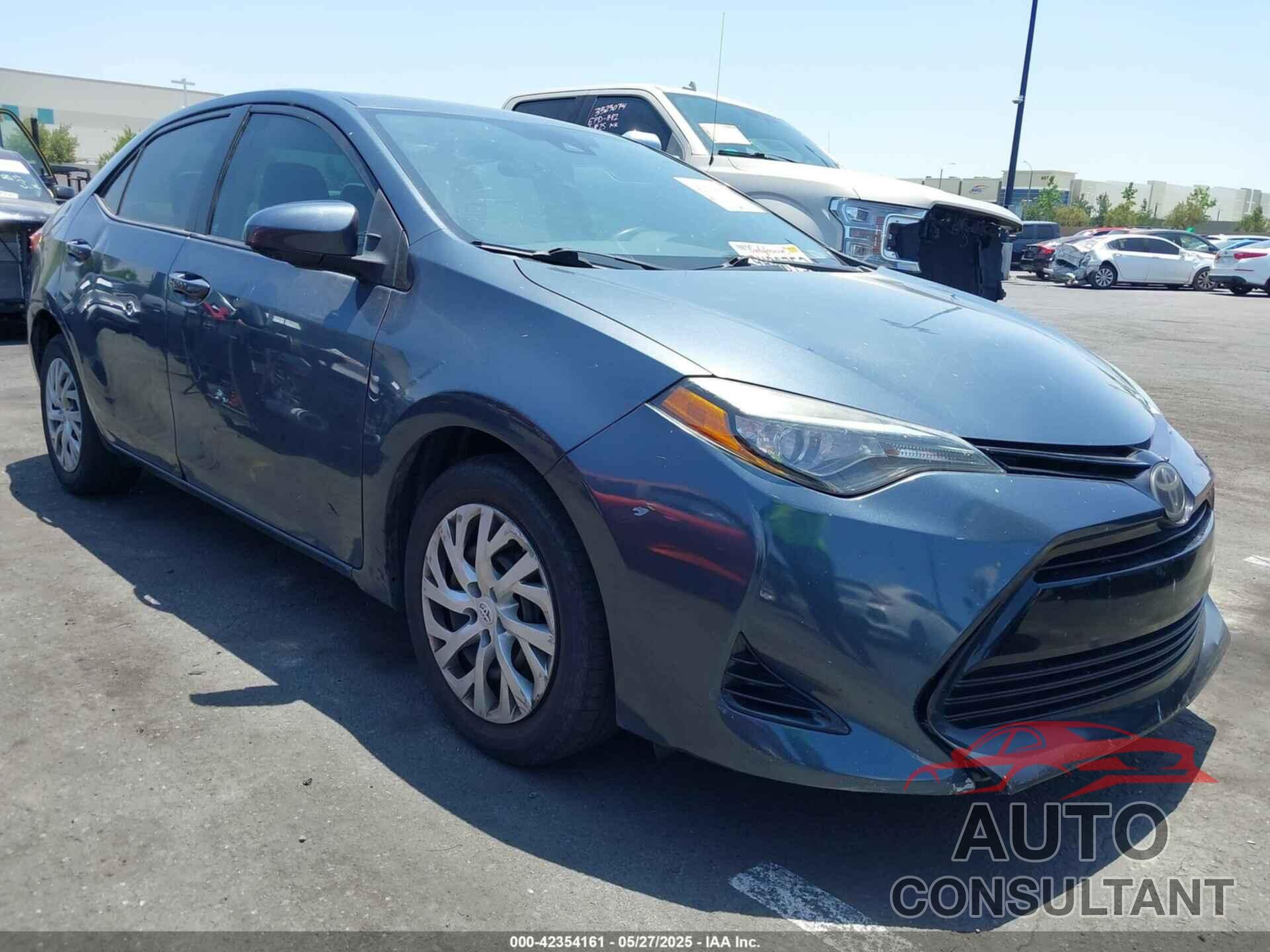 TOYOTA COROLLA 2017 - 5YFBURHE9HP643658