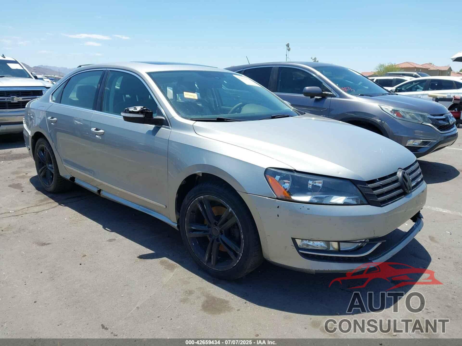 VOLKSWAGEN PASSAT 2013 - 1VWCM7A32DC035076