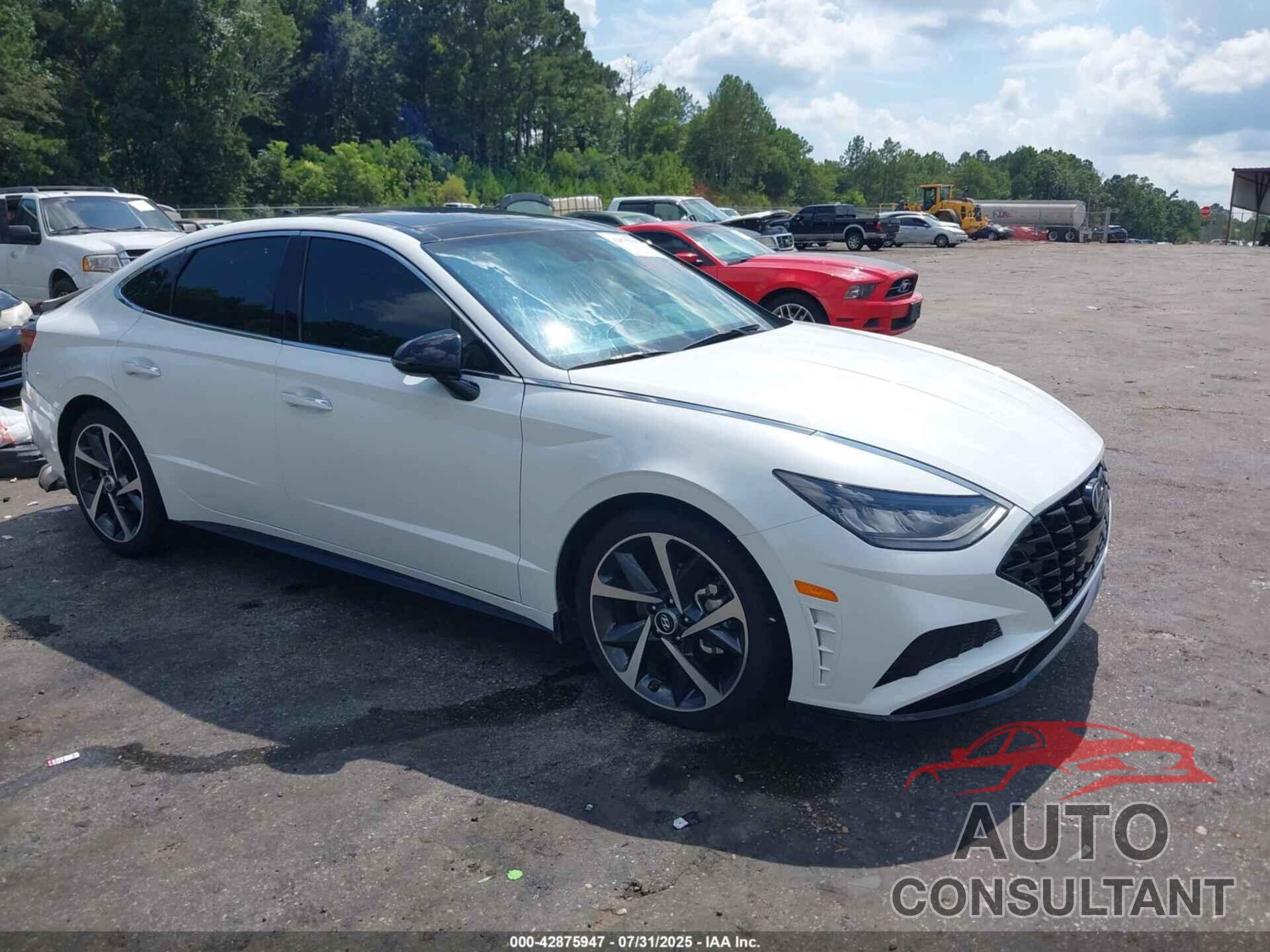HYUNDAI SONATA 2022 - KMHL44J26NA227747