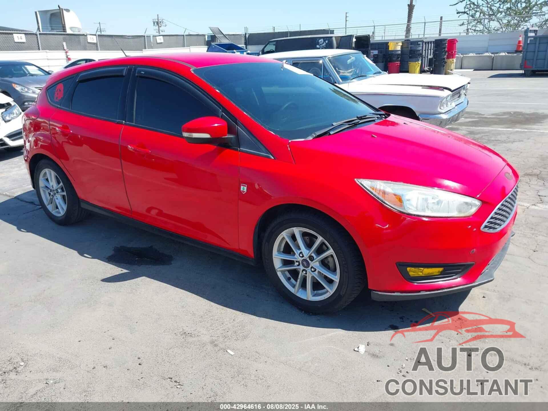 FORD FOCUS 2016 - 1FADP3K28GL268578