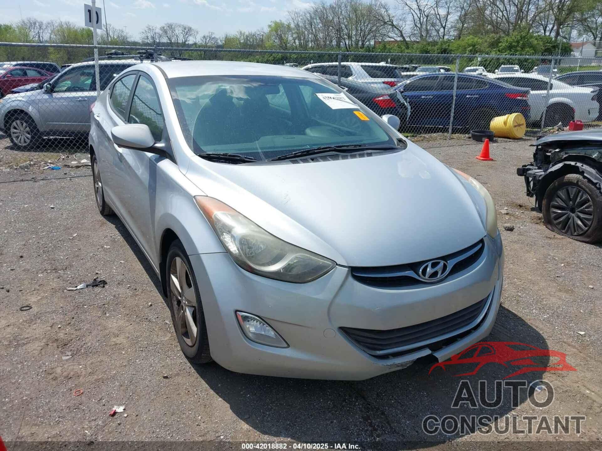 HYUNDAI ELANTRA 2013 - 5NPDH4AE1DH419091