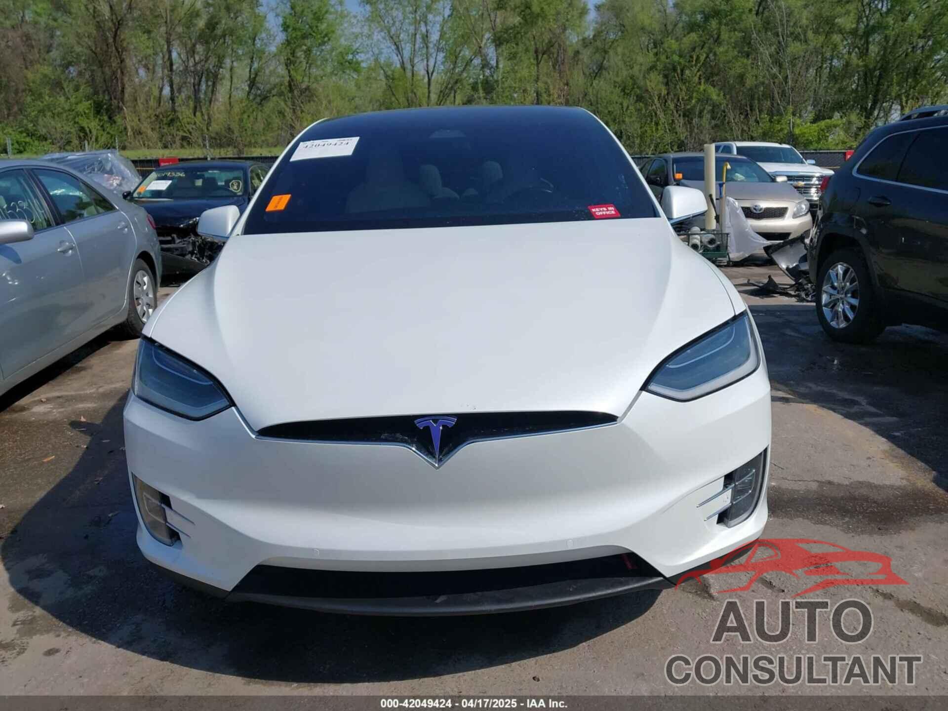TESLA MODEL X 2019 - 5YJXCBE27KF150381