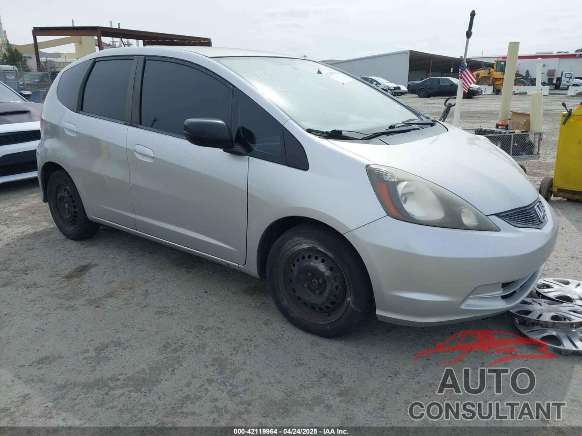 HONDA FIT 2011 - JHMGE8H32BS011598