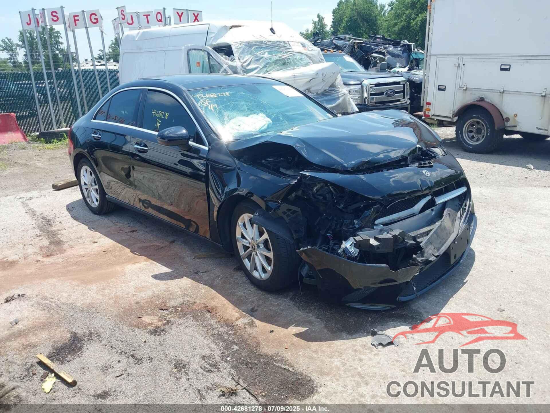 MERCEDES-BENZ A 220 2019 - WDD3G4EB8KW034753