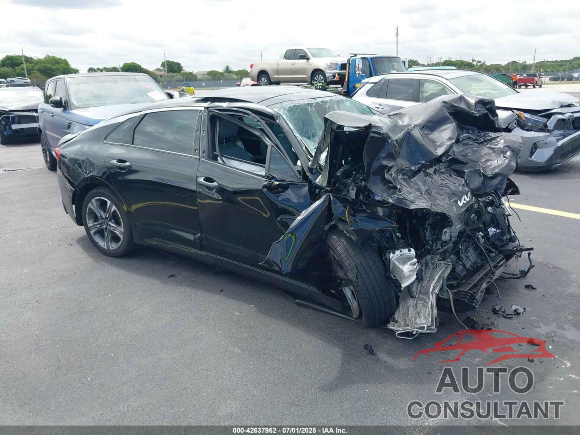 KIA K5 2023 - 5XXG34J22PG202215