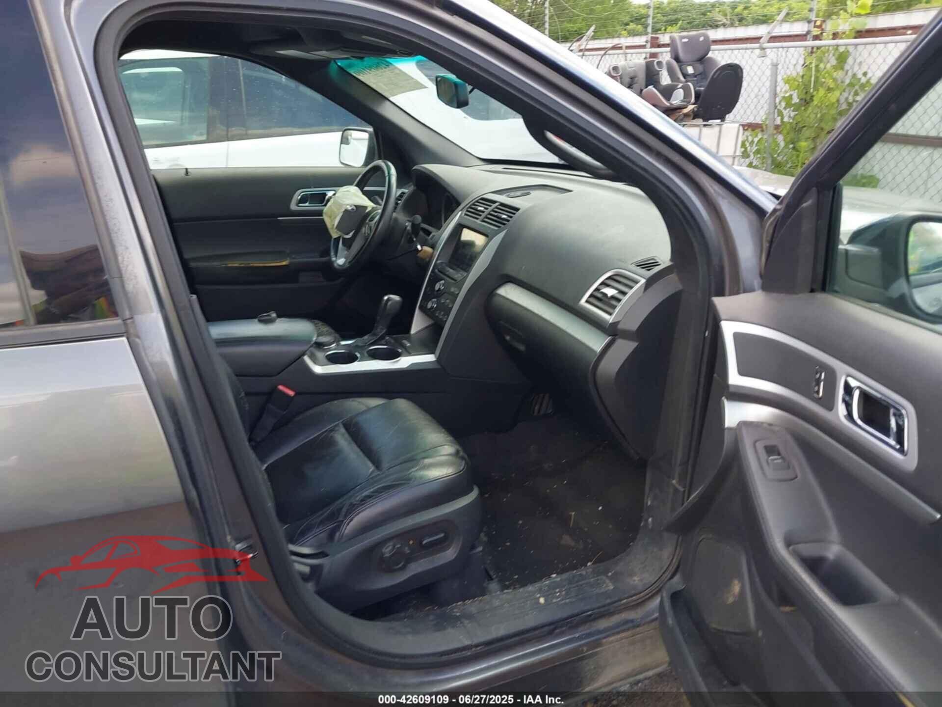 FORD EXPLORER 2011 - 1FMHK8D85BGA12159