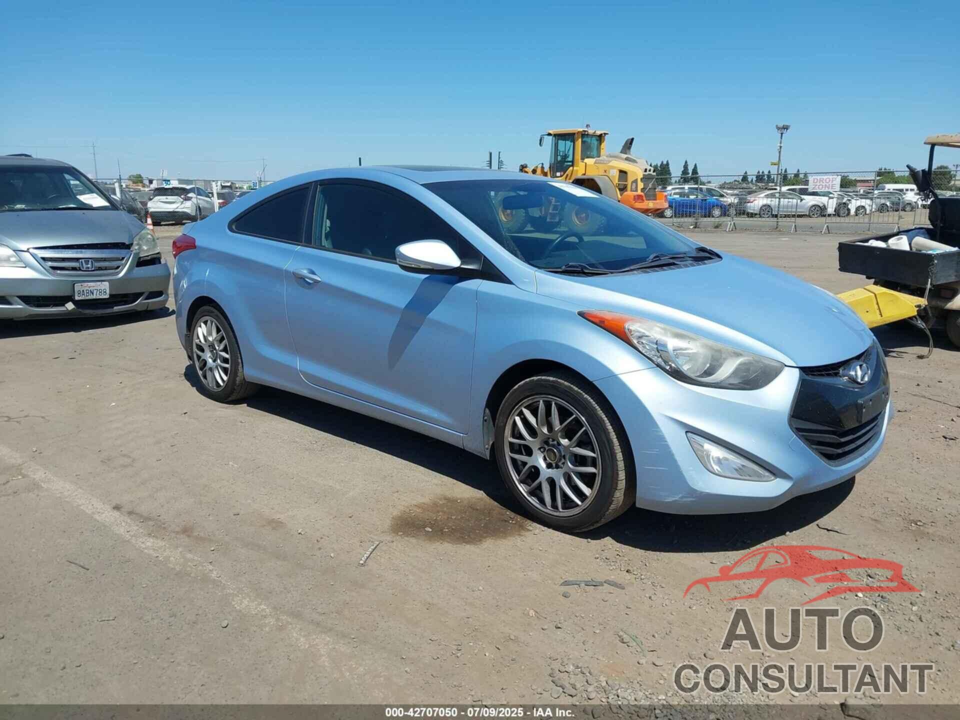 HYUNDAI ELANTRA 2013 - KMHDH6AE2DU010160