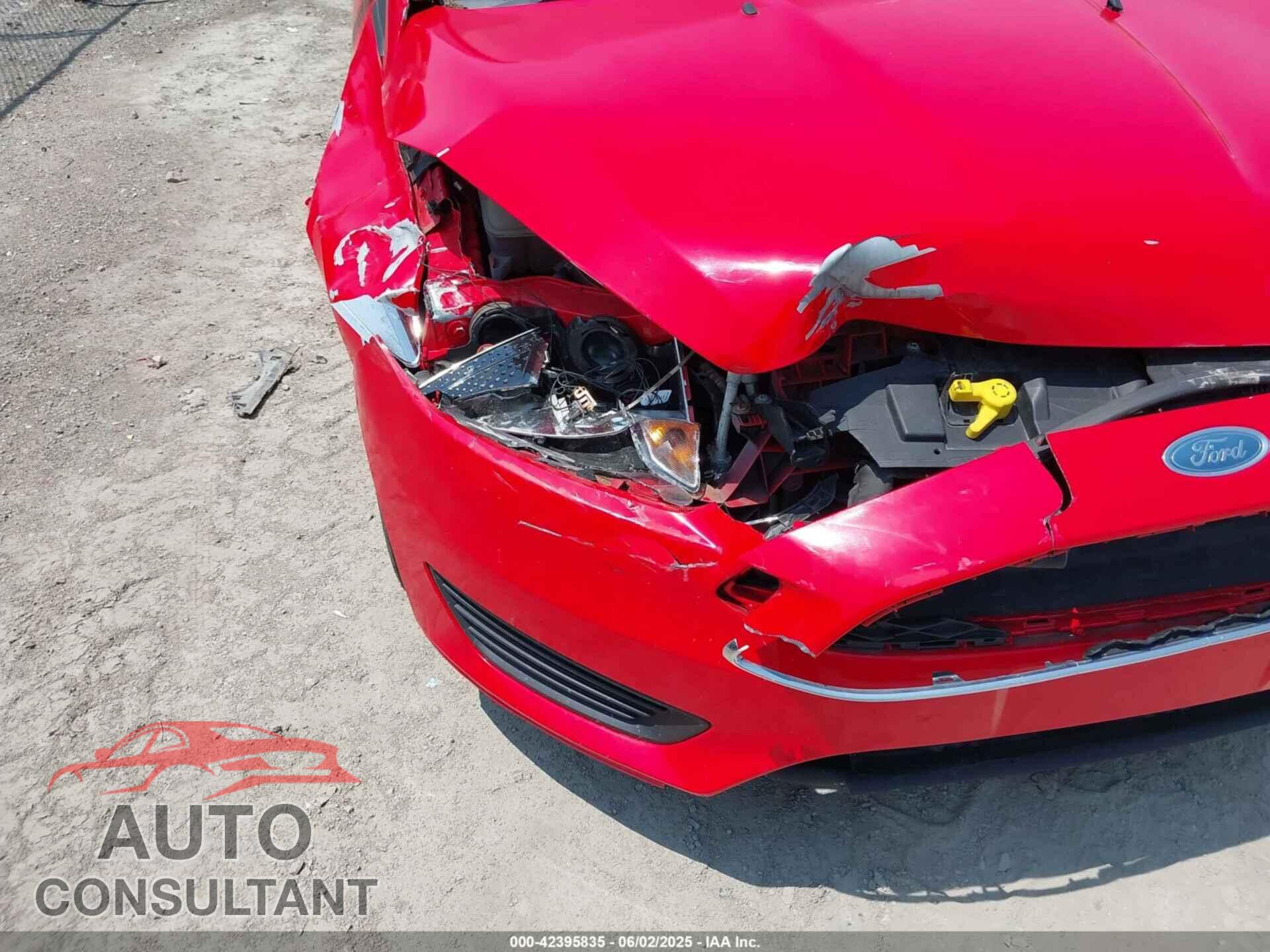 FORD FOCUS 2015 - 1FADP3F23FL354468