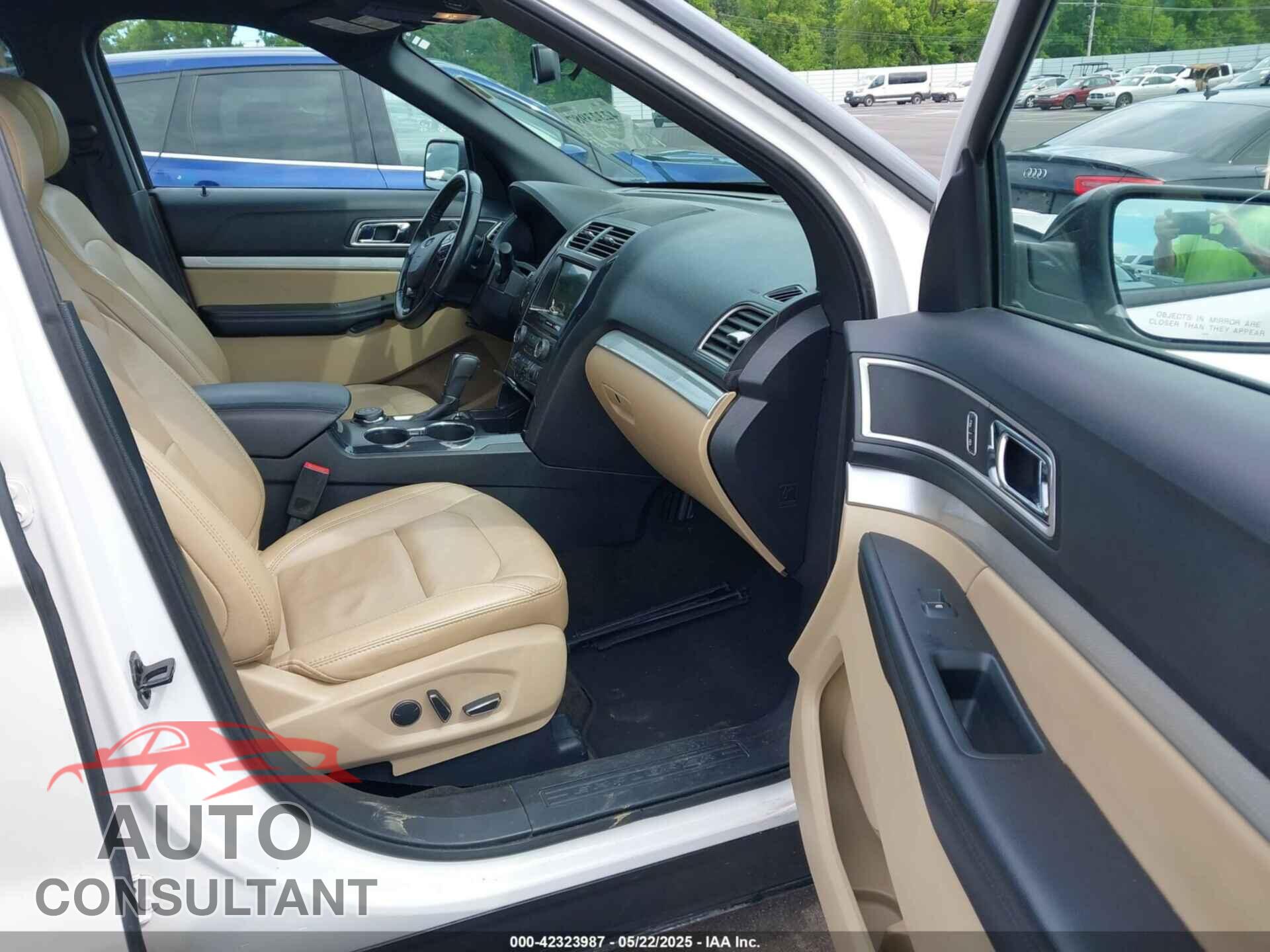 FORD EXPLORER 2017 - 1FM5K8D82HGD54180