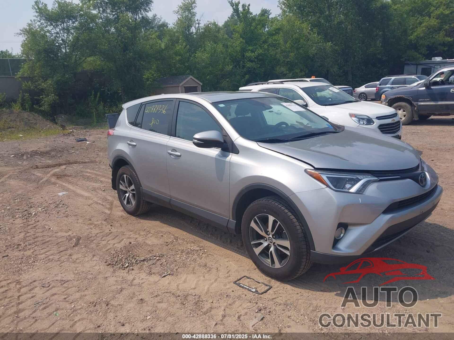 TOYOTA RAV4 2018 - 2T3RFREV2JW815666