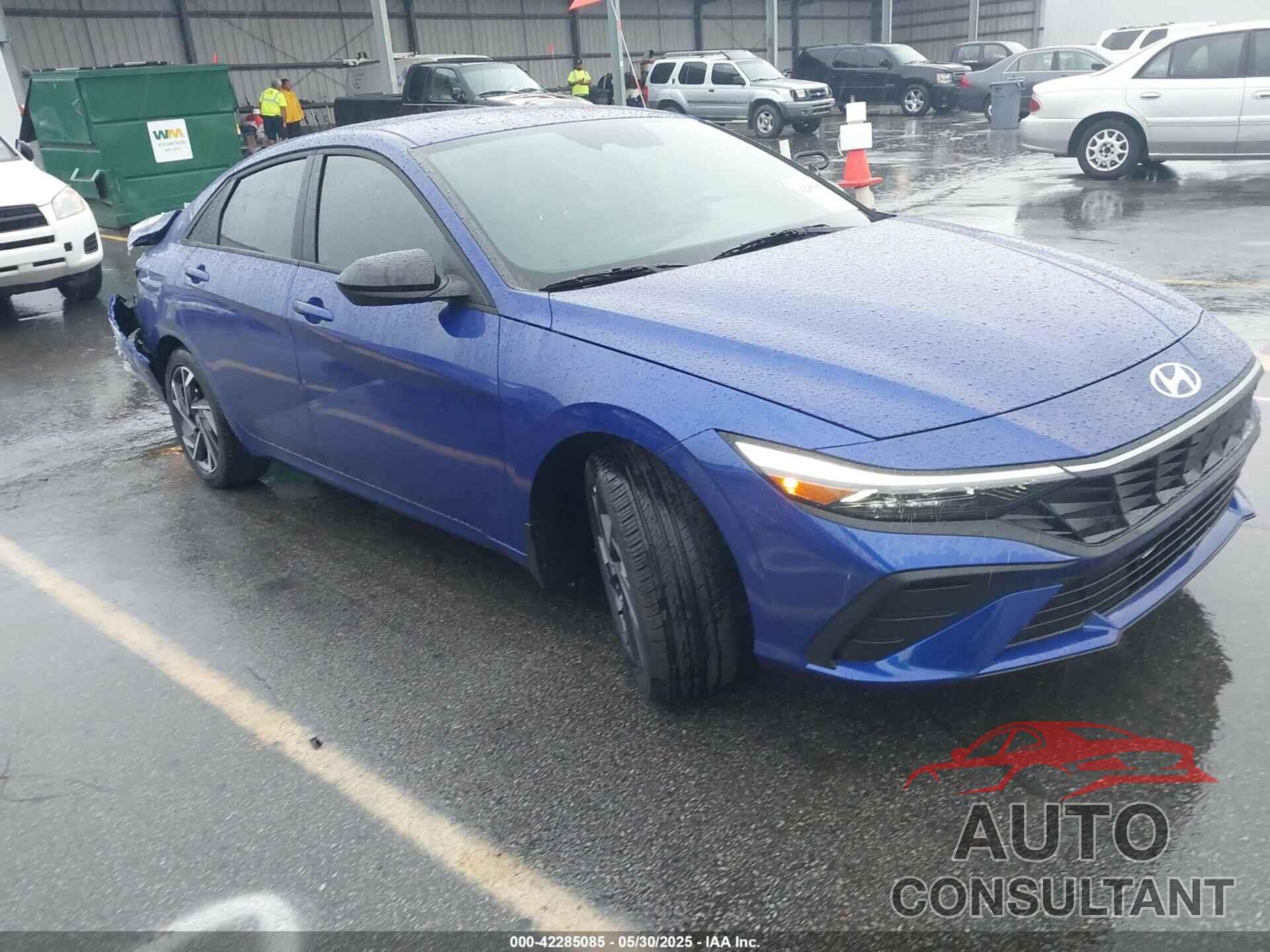 HYUNDAI ELANTRA 2025 - KMHLM4DG5SU983426