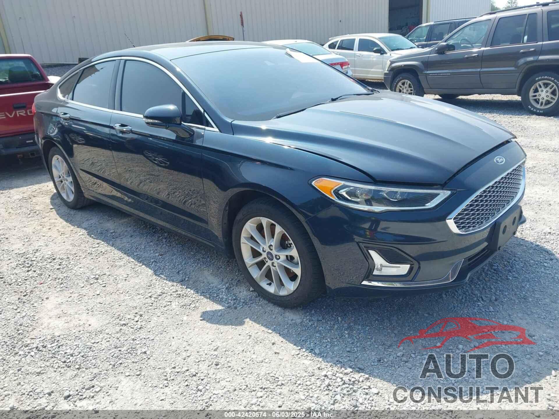 FORD FUSION 2020 - 3FA6P0SU0LR132241