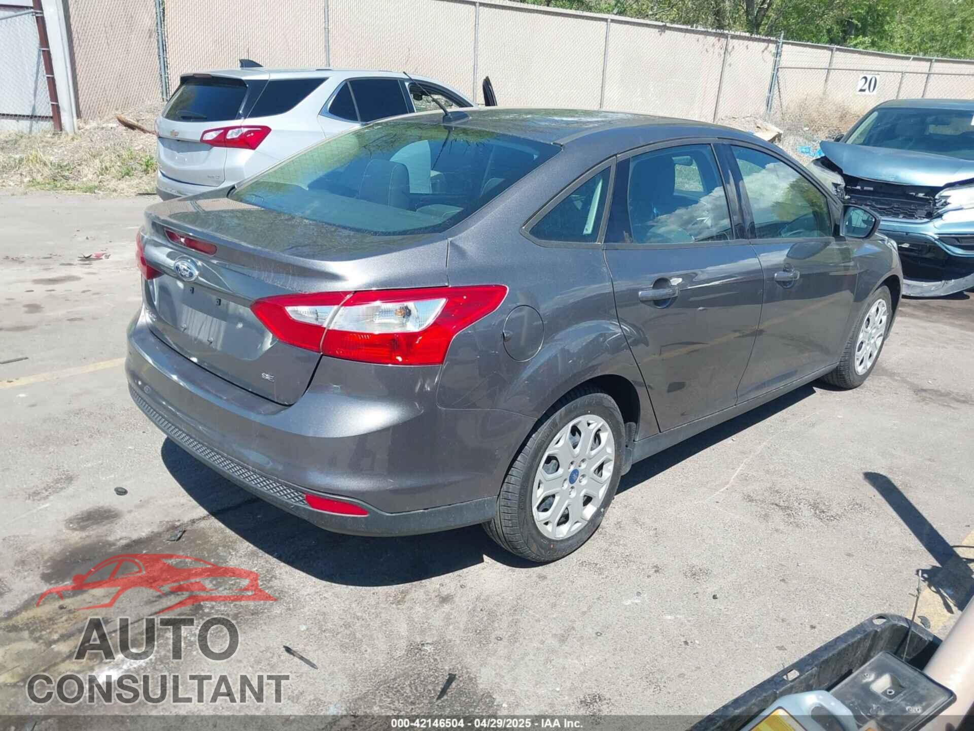 FORD FOCUS 2012 - 1FAHP3F21CL328304