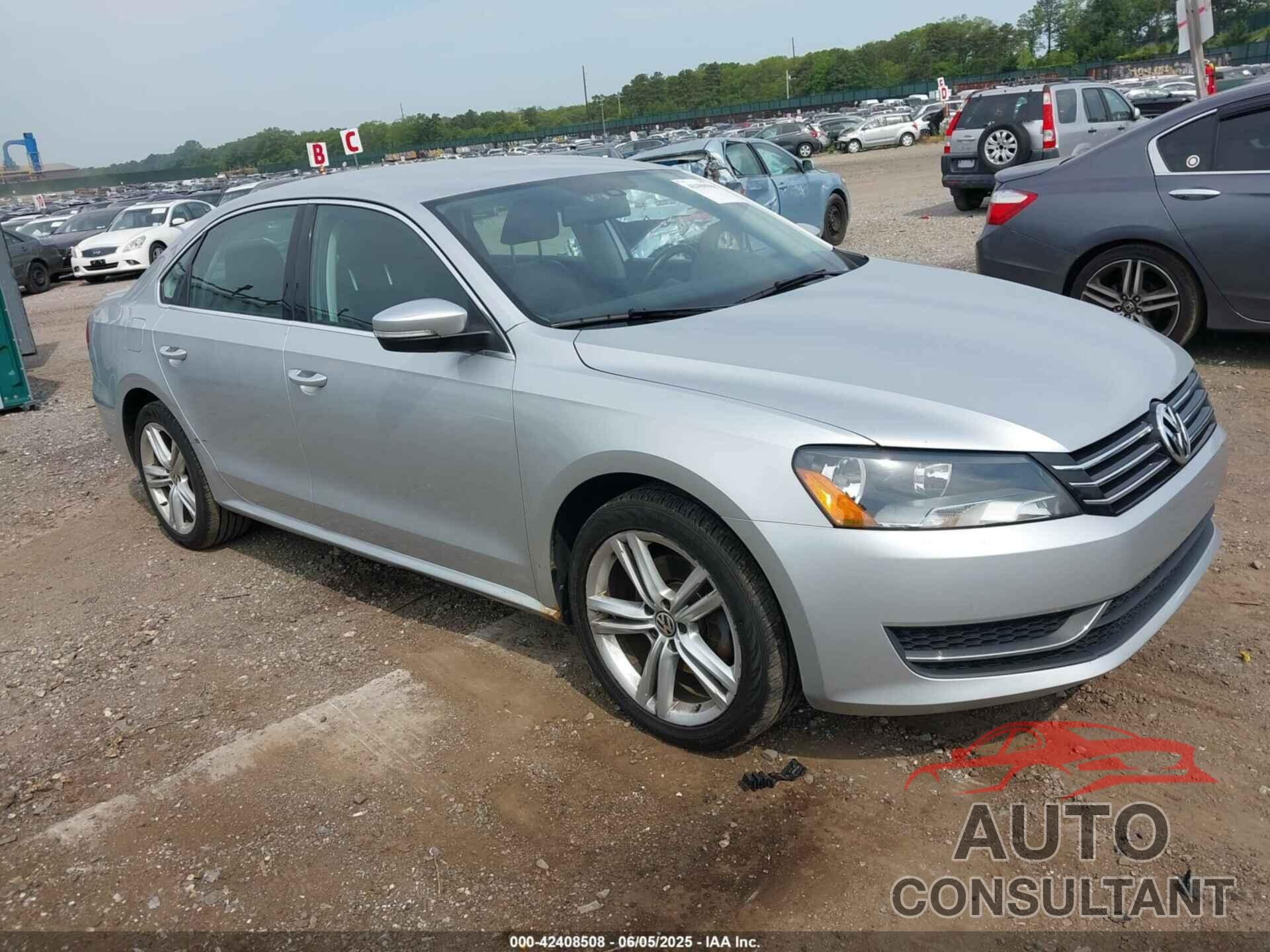 VOLKSWAGEN PASSAT 2014 - 1VWBP7A31EC006995