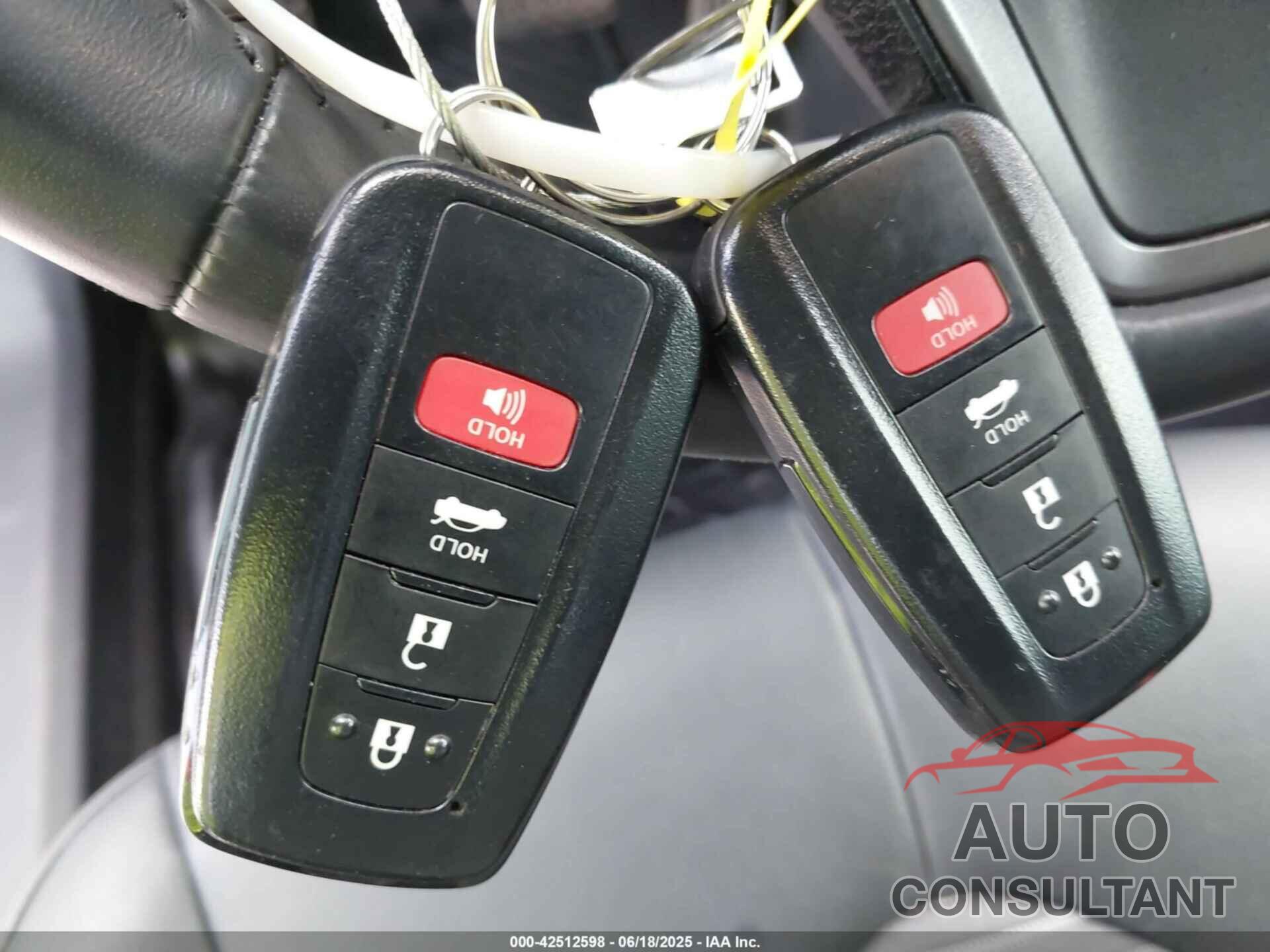 TOYOTA CAMRY 2021 - 4T1S11AK7MU561222