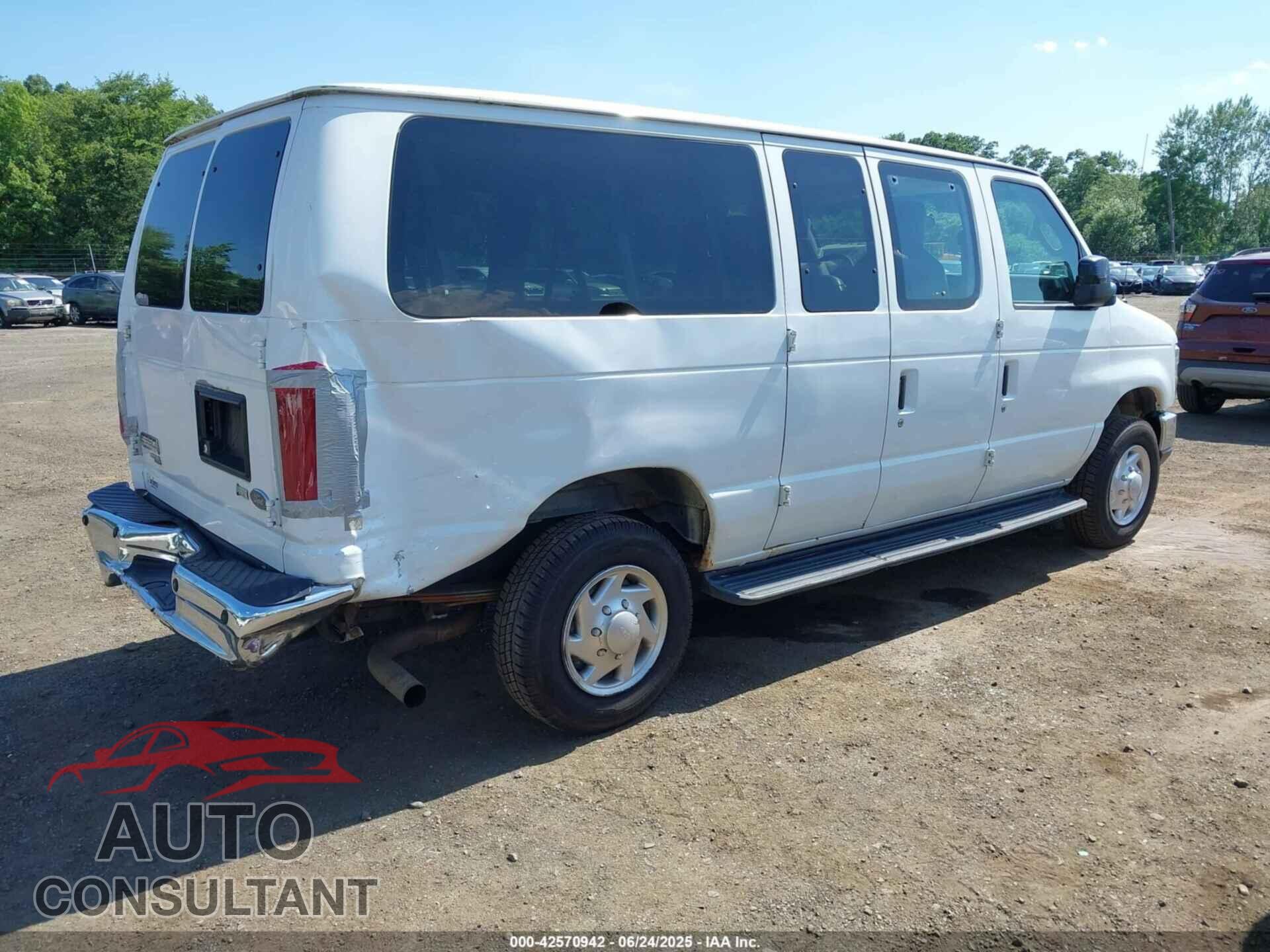 FORD E-350 SUPER DUTY 2013 - 1FBNE3BL6DDA13595