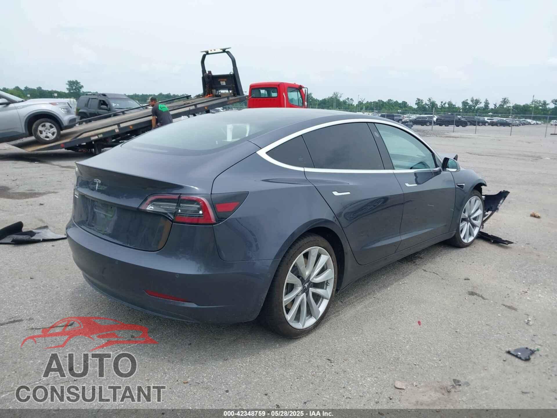 TESLA MODEL 3 2018 - 5YJ3E1EA8JF110092